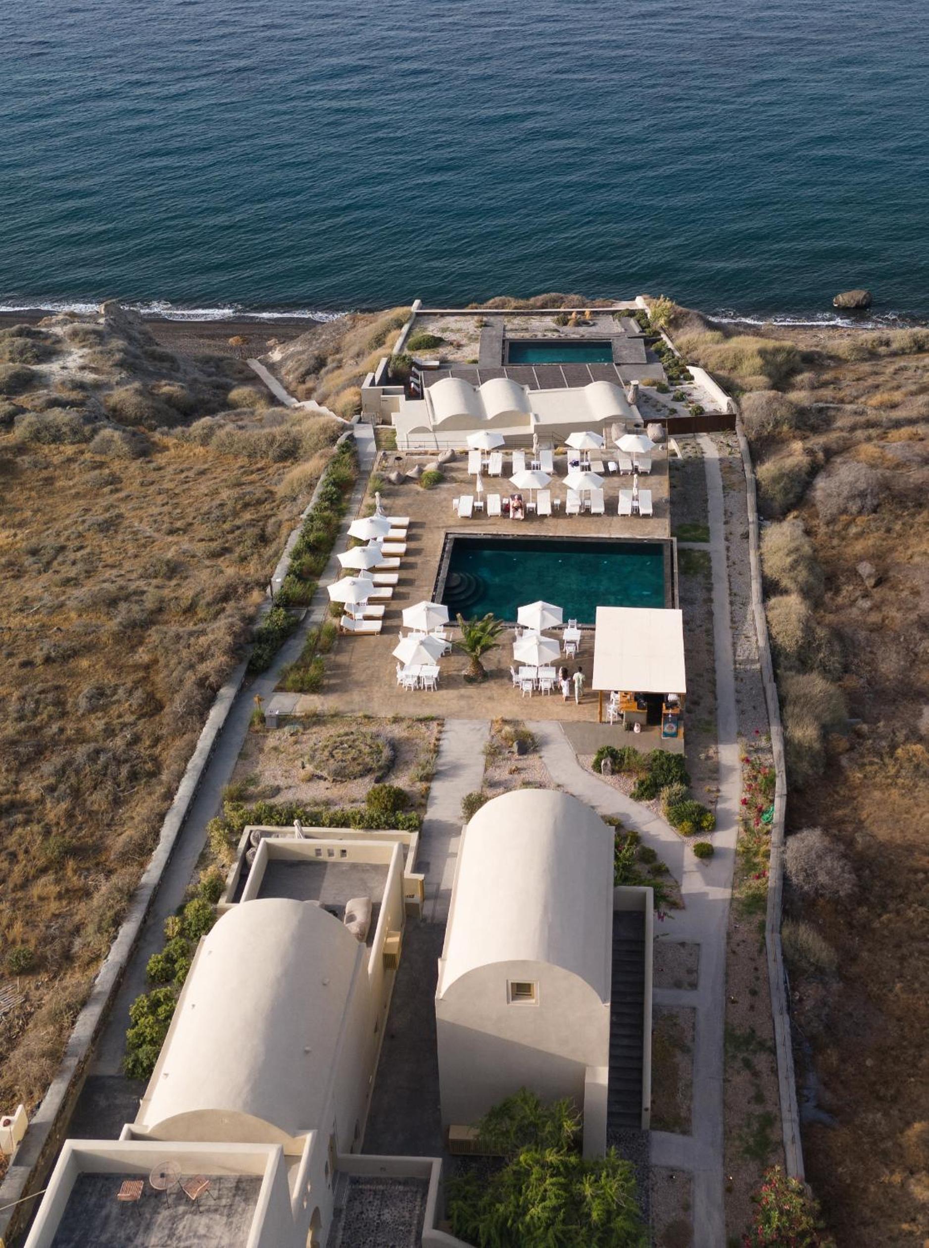 Colombos Beachfront photo 2