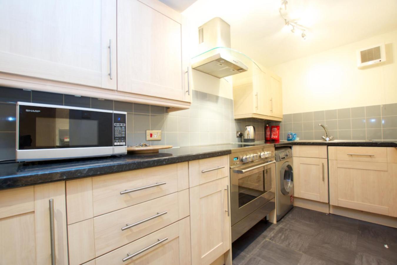 Edlets Collection - The Dundonald Apartment view 5