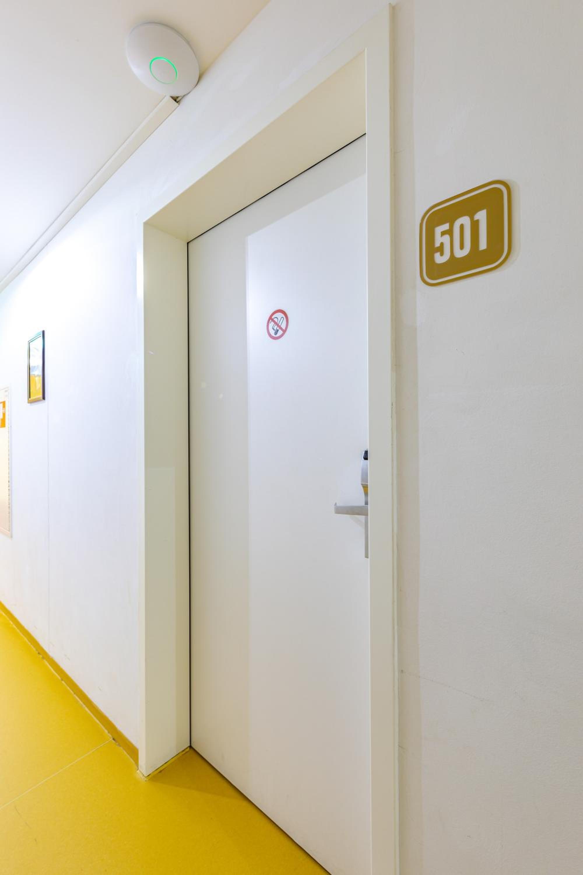A&T Hotel & Hostel