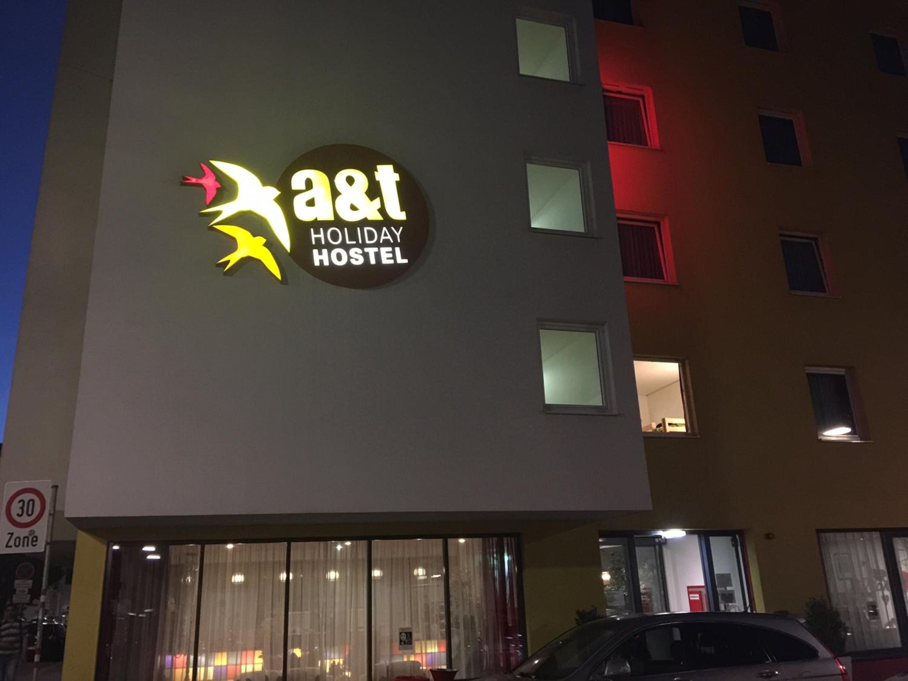 A&T Hotel & Hostel