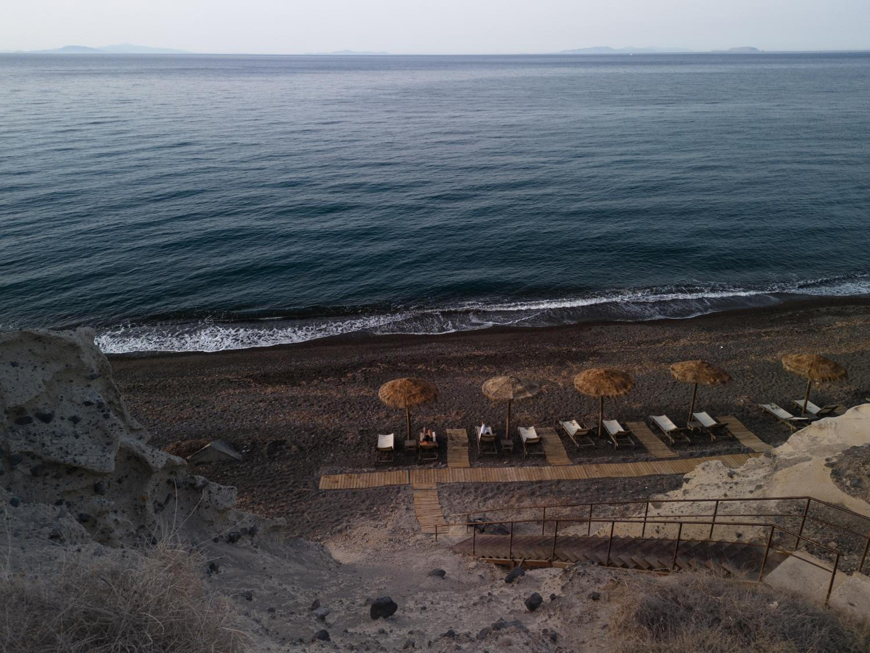 Colombos Beachfront photo 4