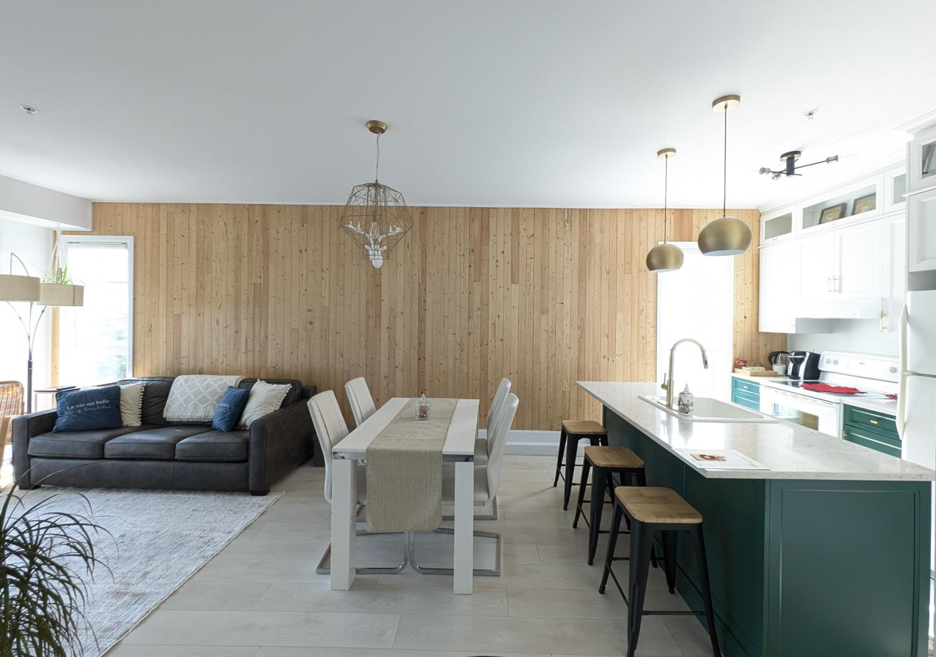 La vie est belle: FREE PARKING, GYM, ROOFTOP TERRACE