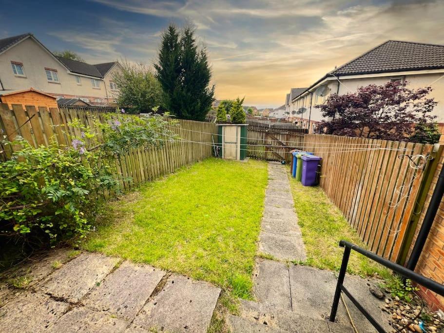 Semi-Detached Home in Glasgow view 3