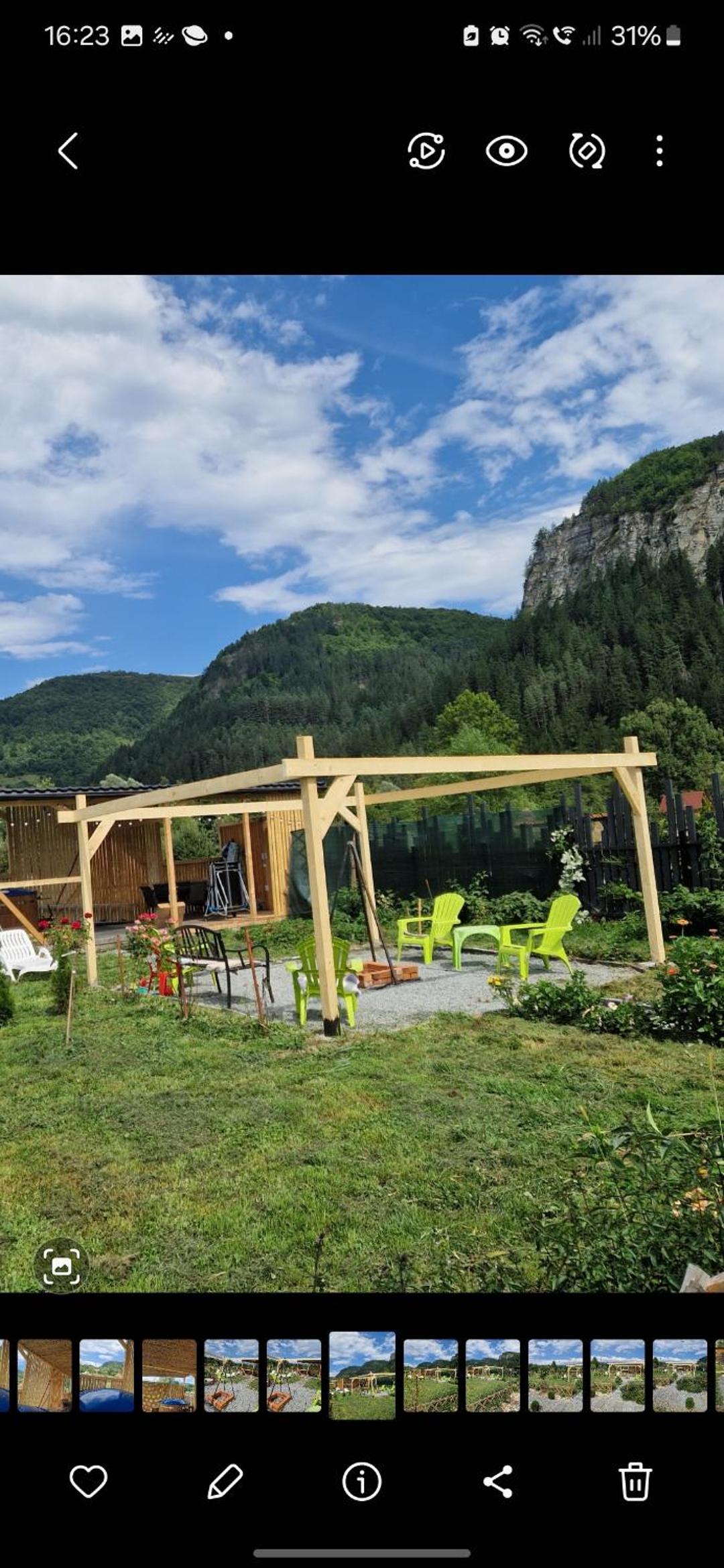 CASA de SUB STANCA cu Hot tub si Sauna view 2