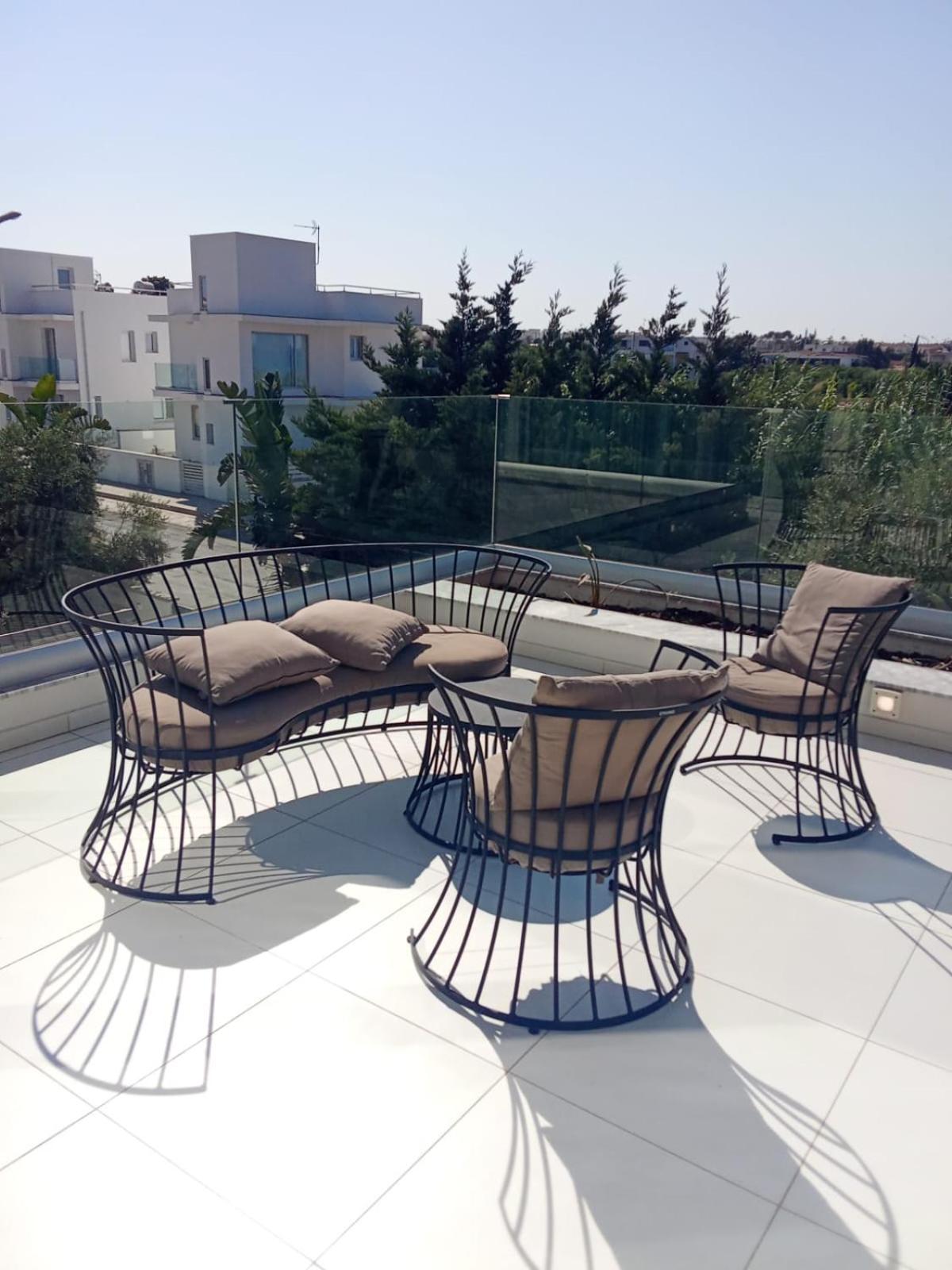 Seaview Luxury Villa Jacuzzi & Pool! 2 Min Beach