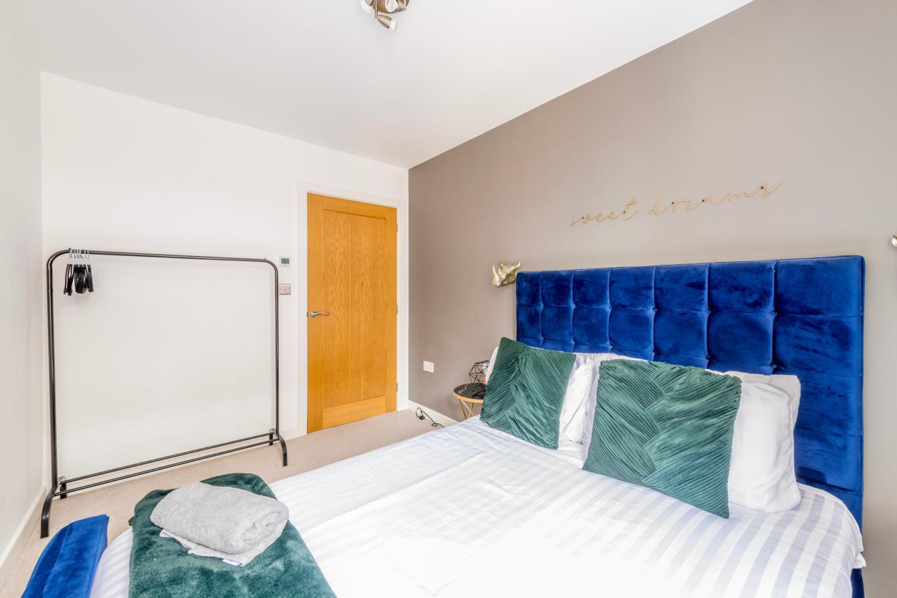 Centralised Abbey Yard Apartment by Prescott Apartments, photo 14
