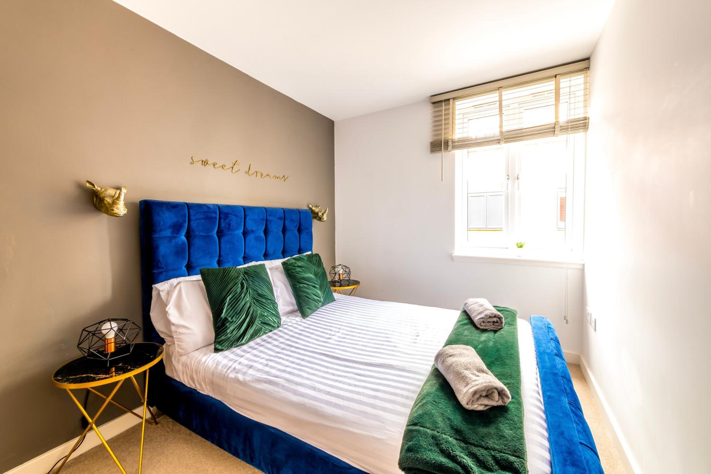 Centralised Abbey Yard Apartment by Prescott Apartments