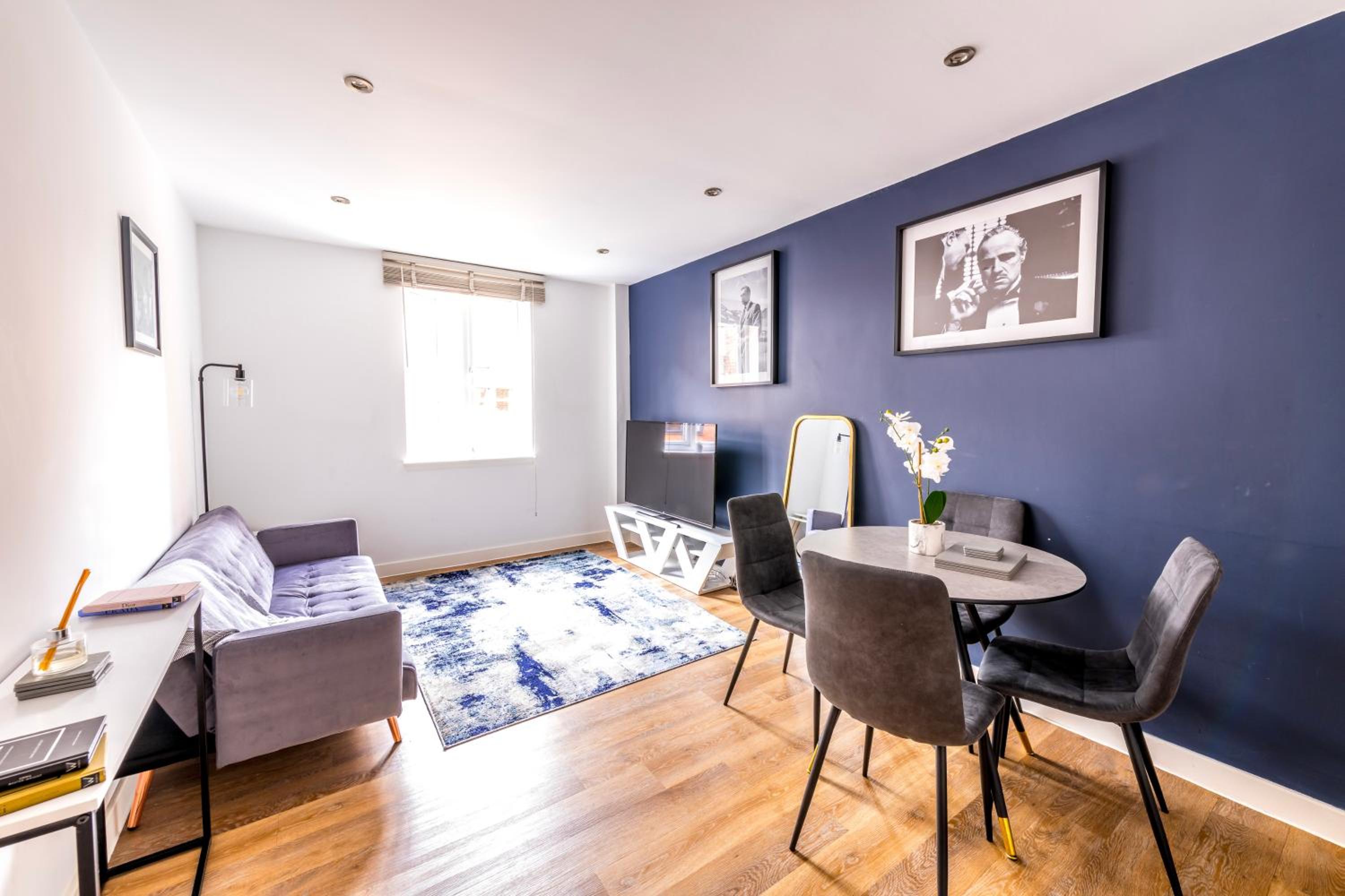 Centralised Abbey Yard Apartment by Prescott Apartments