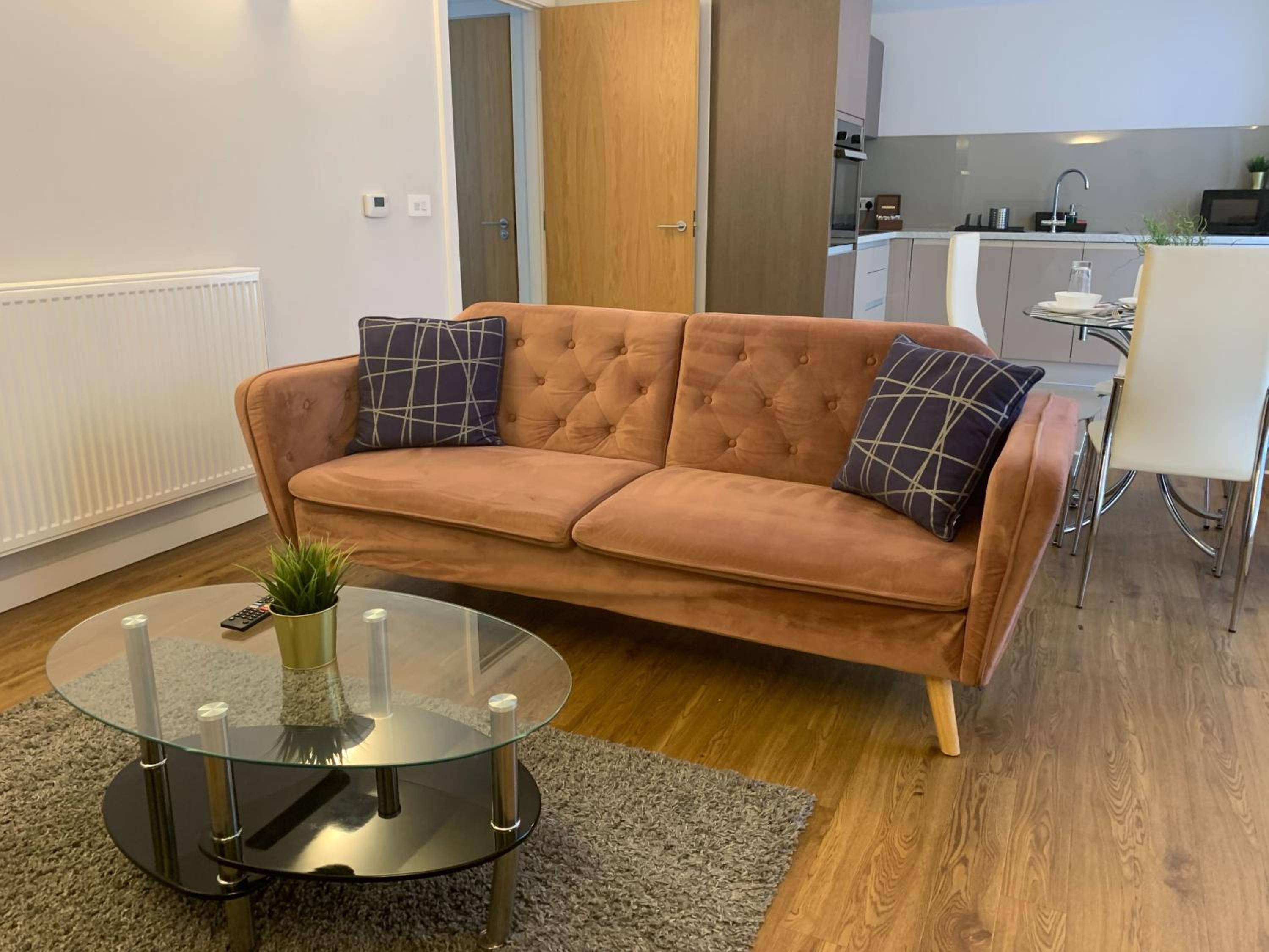 Tudors eSuites JQ Apartments Two Bedrooms view 3