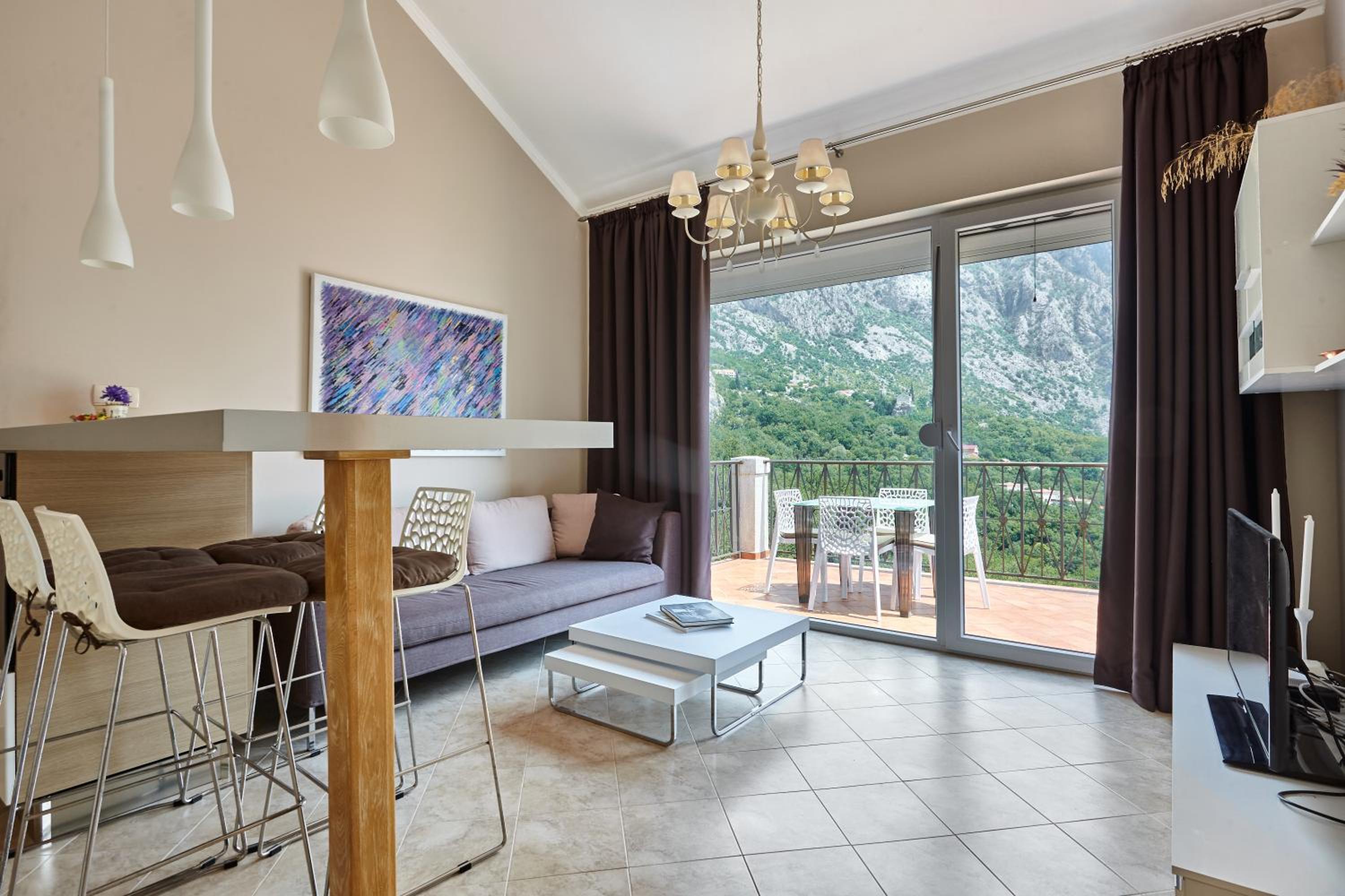 Apartmani with POOL and VIEW photo 2