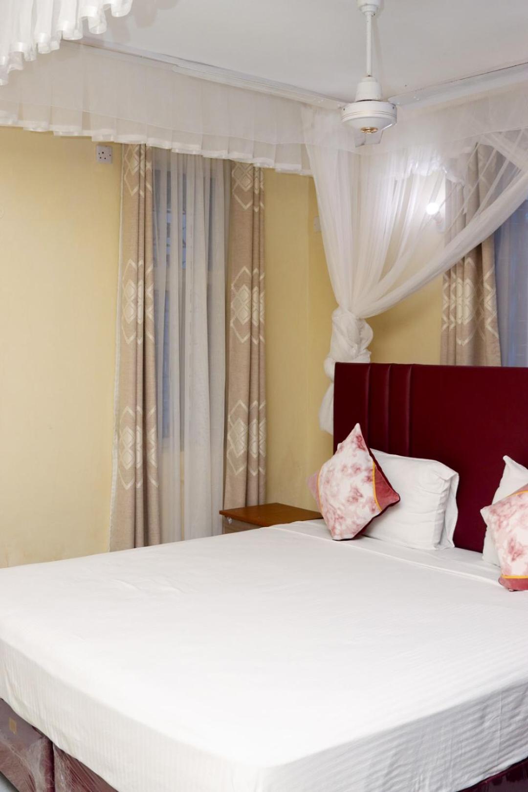 Royal Links Apartment view 5