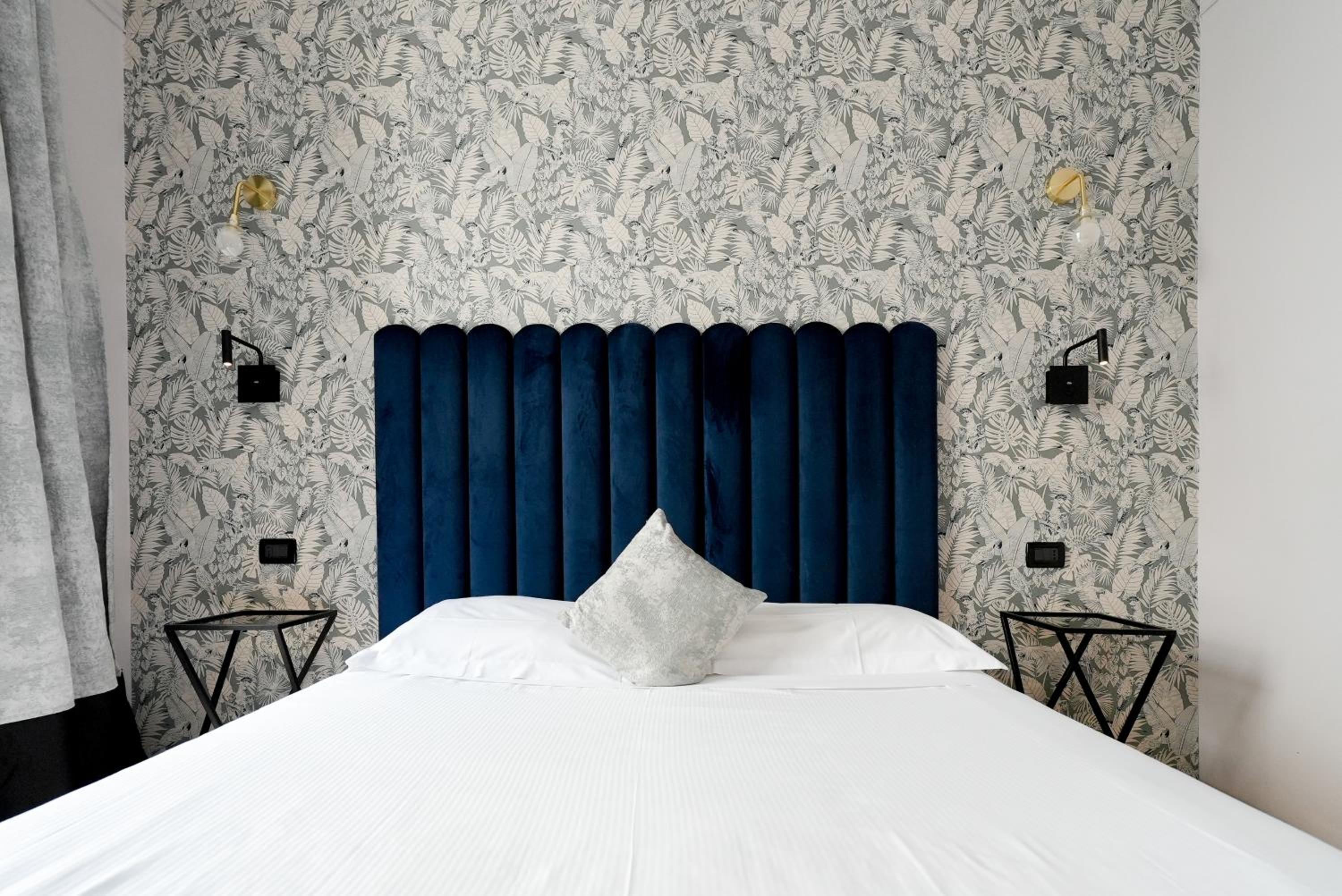 R-home fine rooms guesthouse