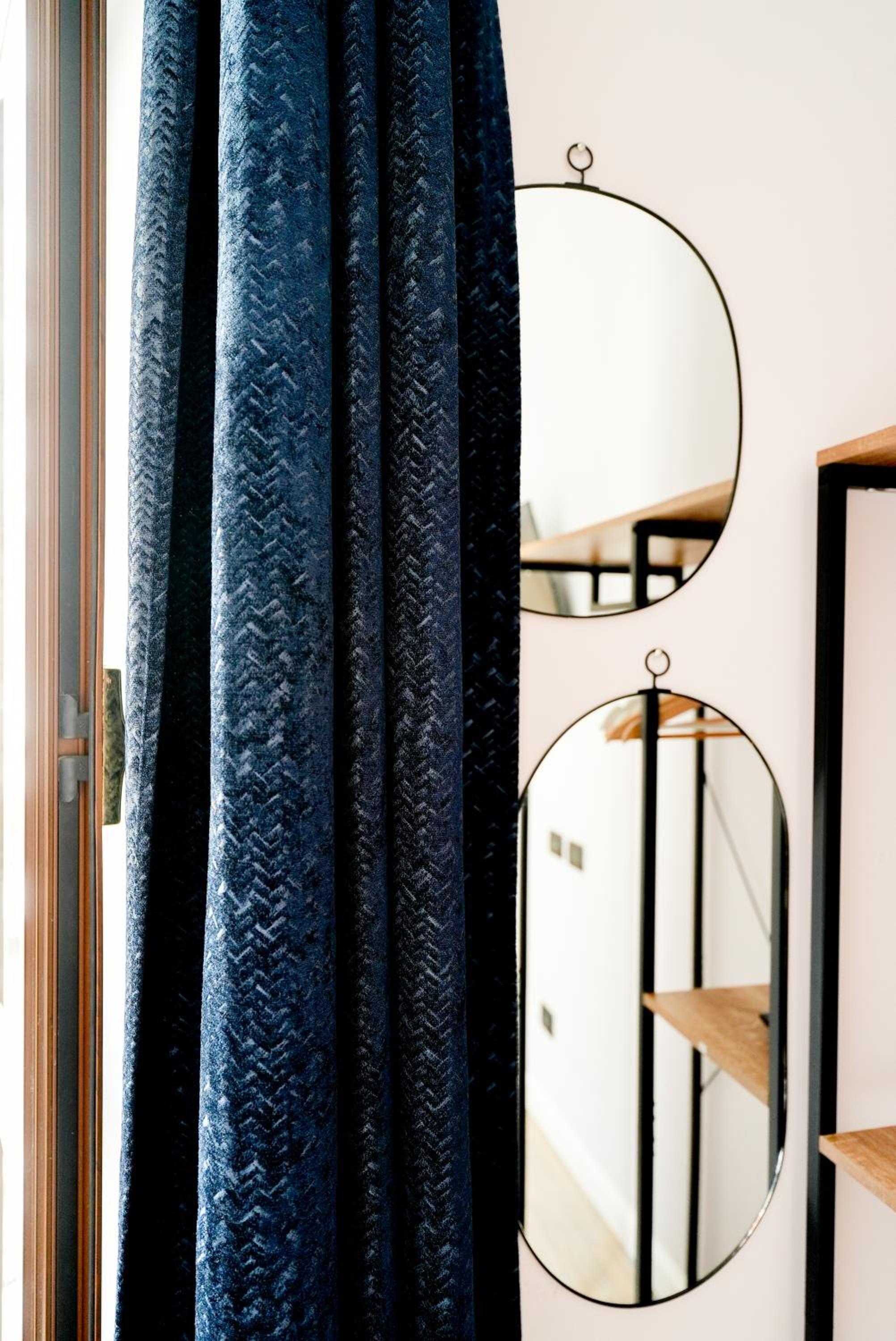 R-home fine rooms guesthouse