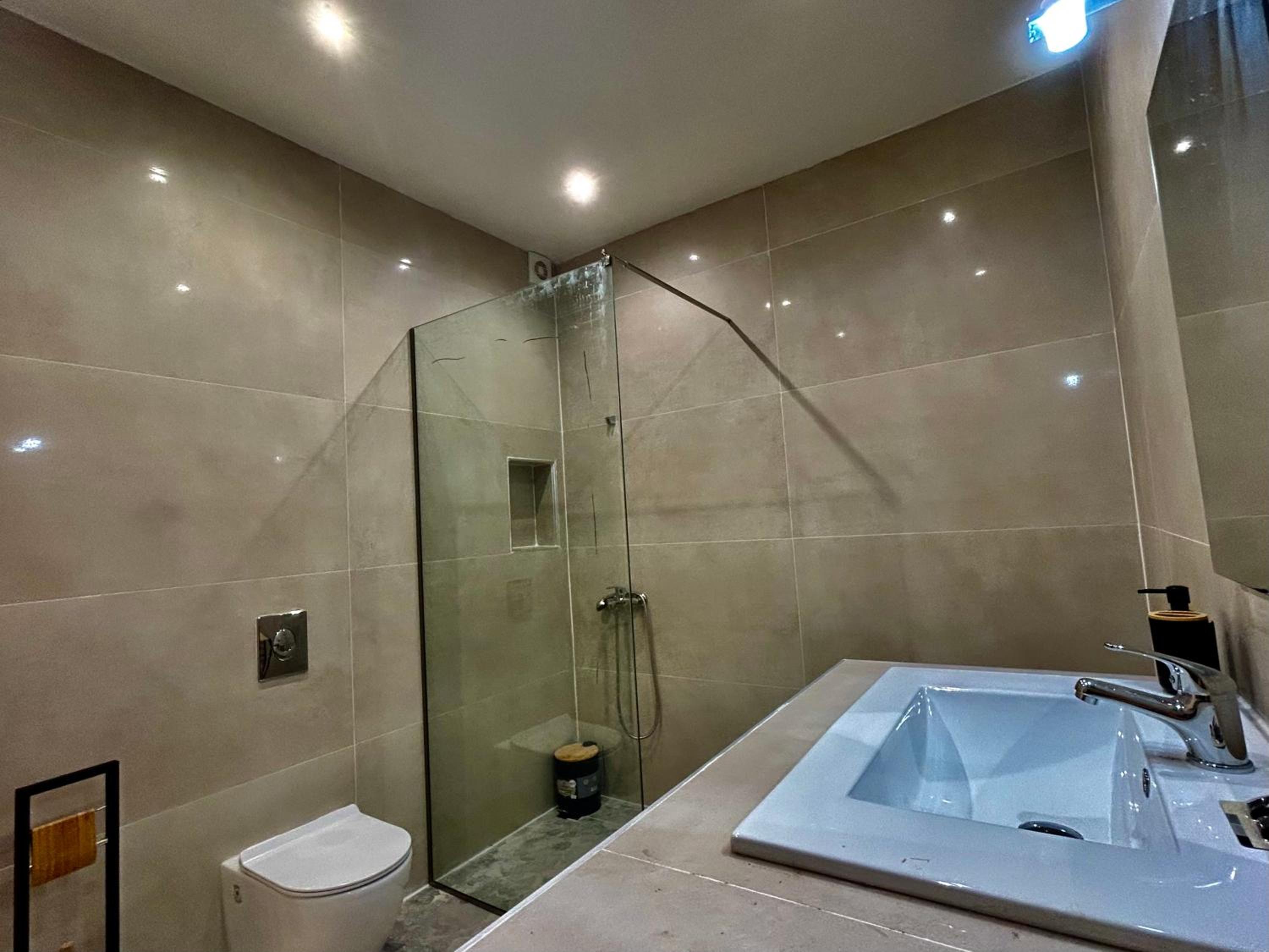Stone Luxury Suite