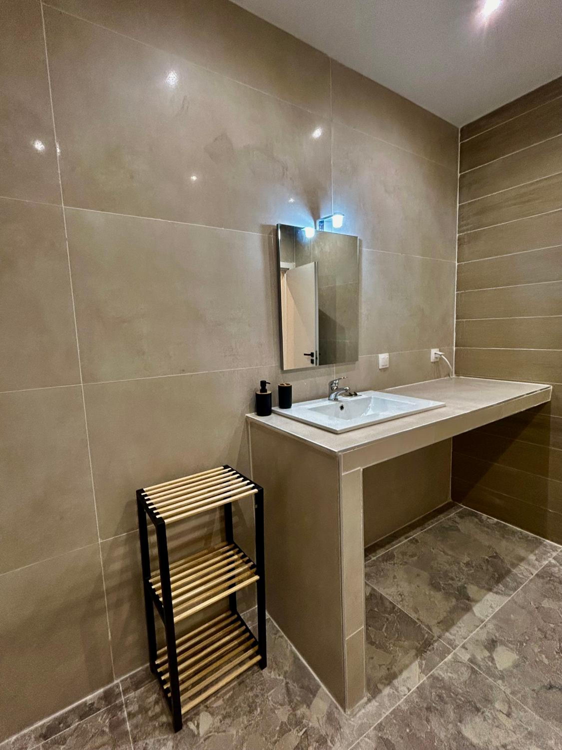 Stone Luxury Suite
