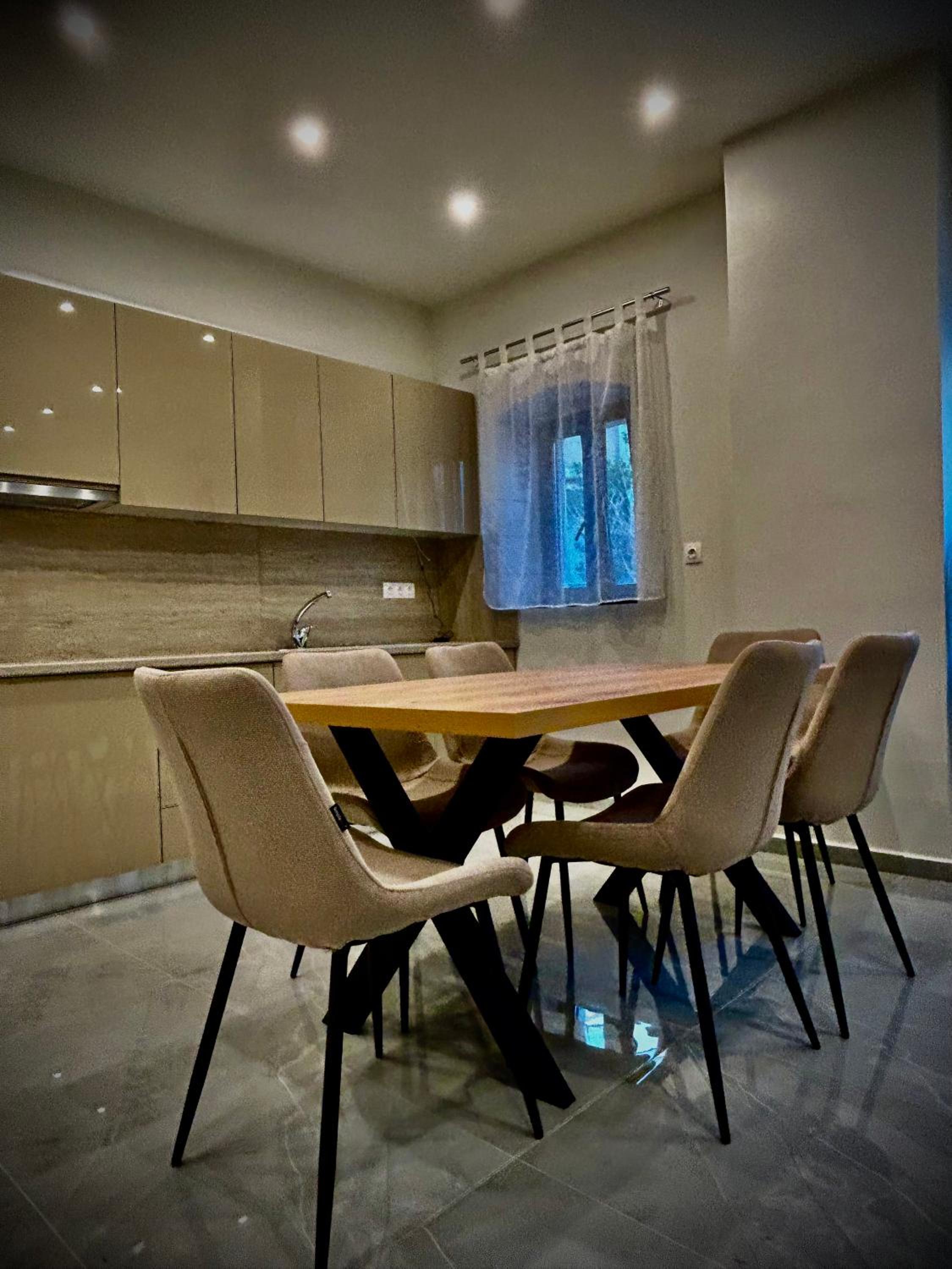 Stone Luxury Suite