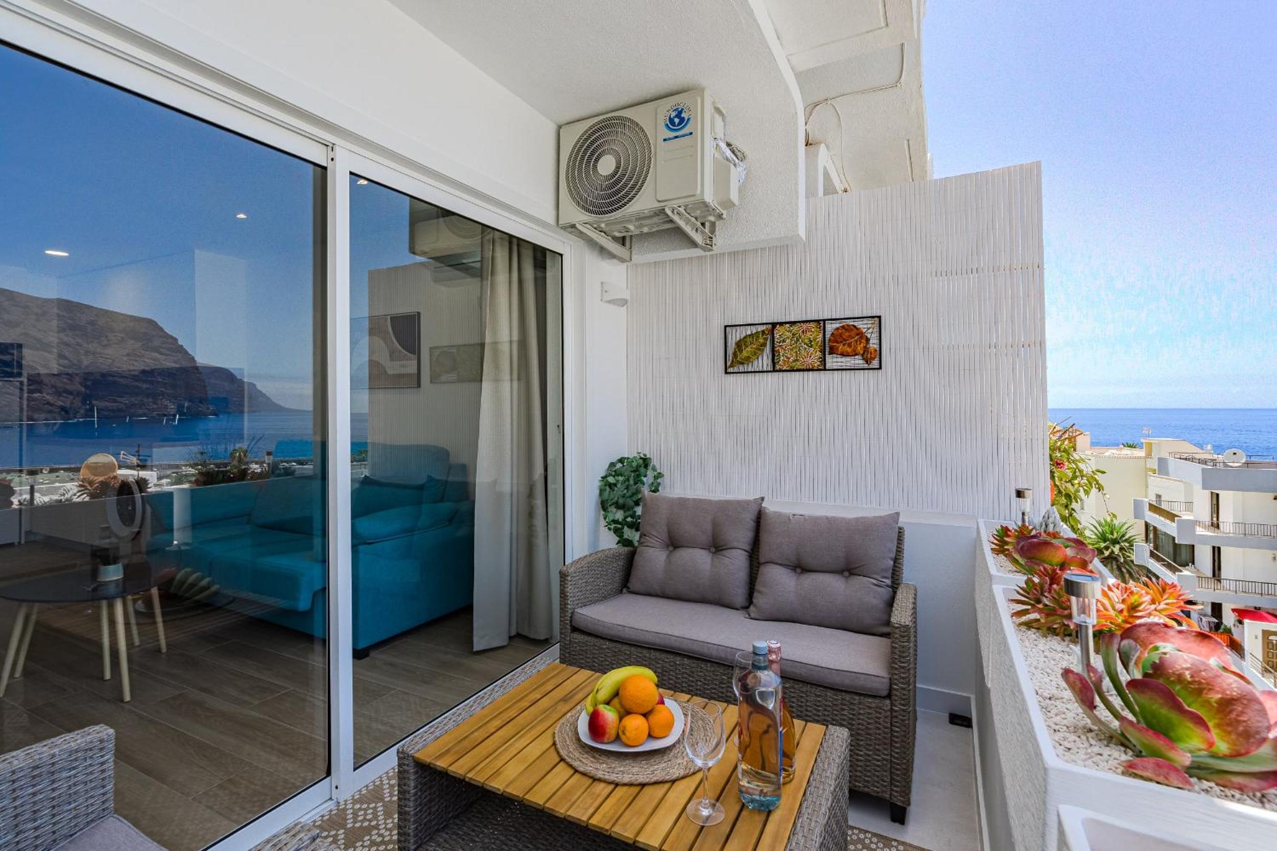 Santiago del Teide Vacations - Vista Magica Gigantes Suite - Property Image 15