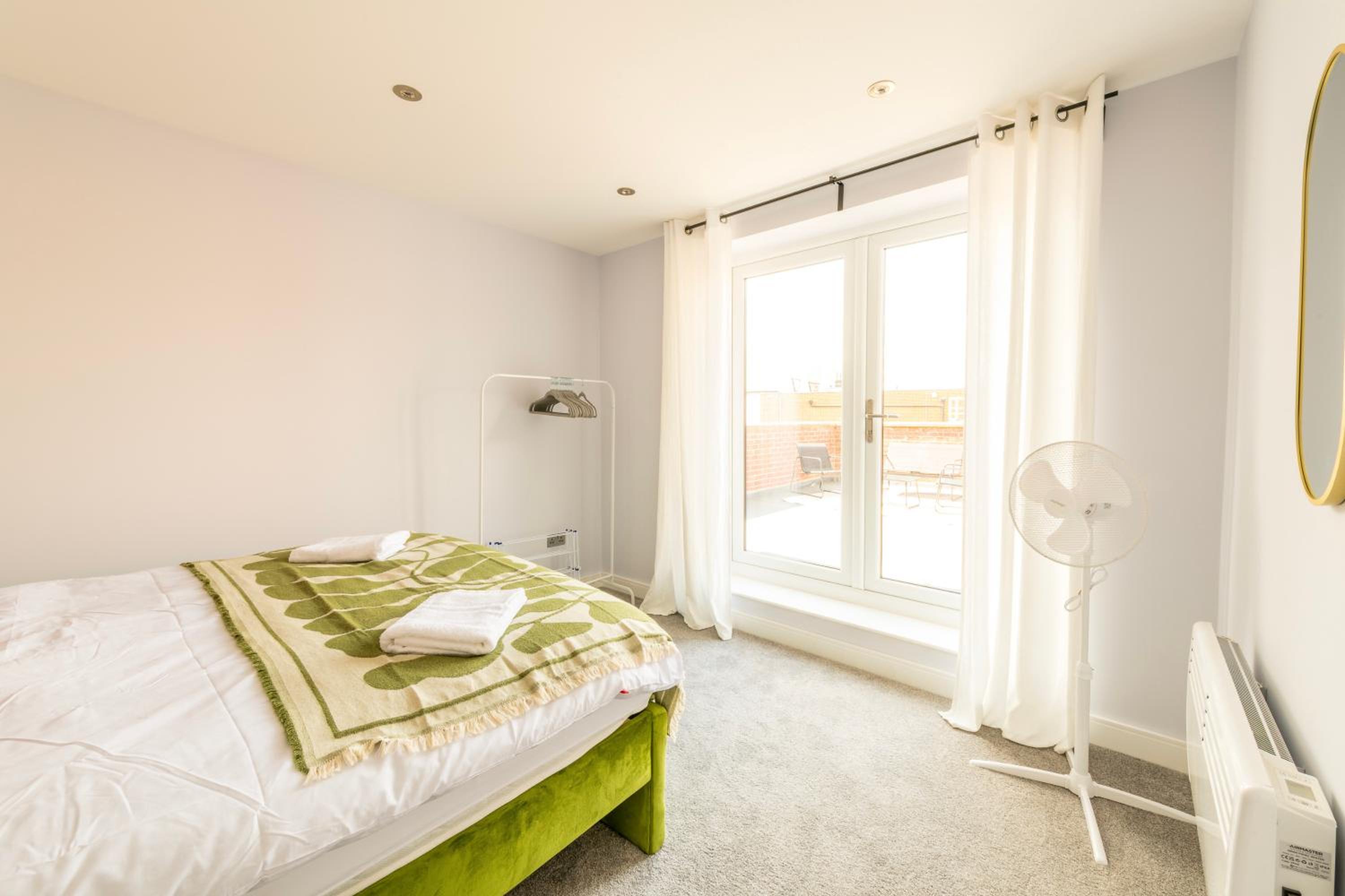 Luxury Pent House Apartment - Central - 6 Guests