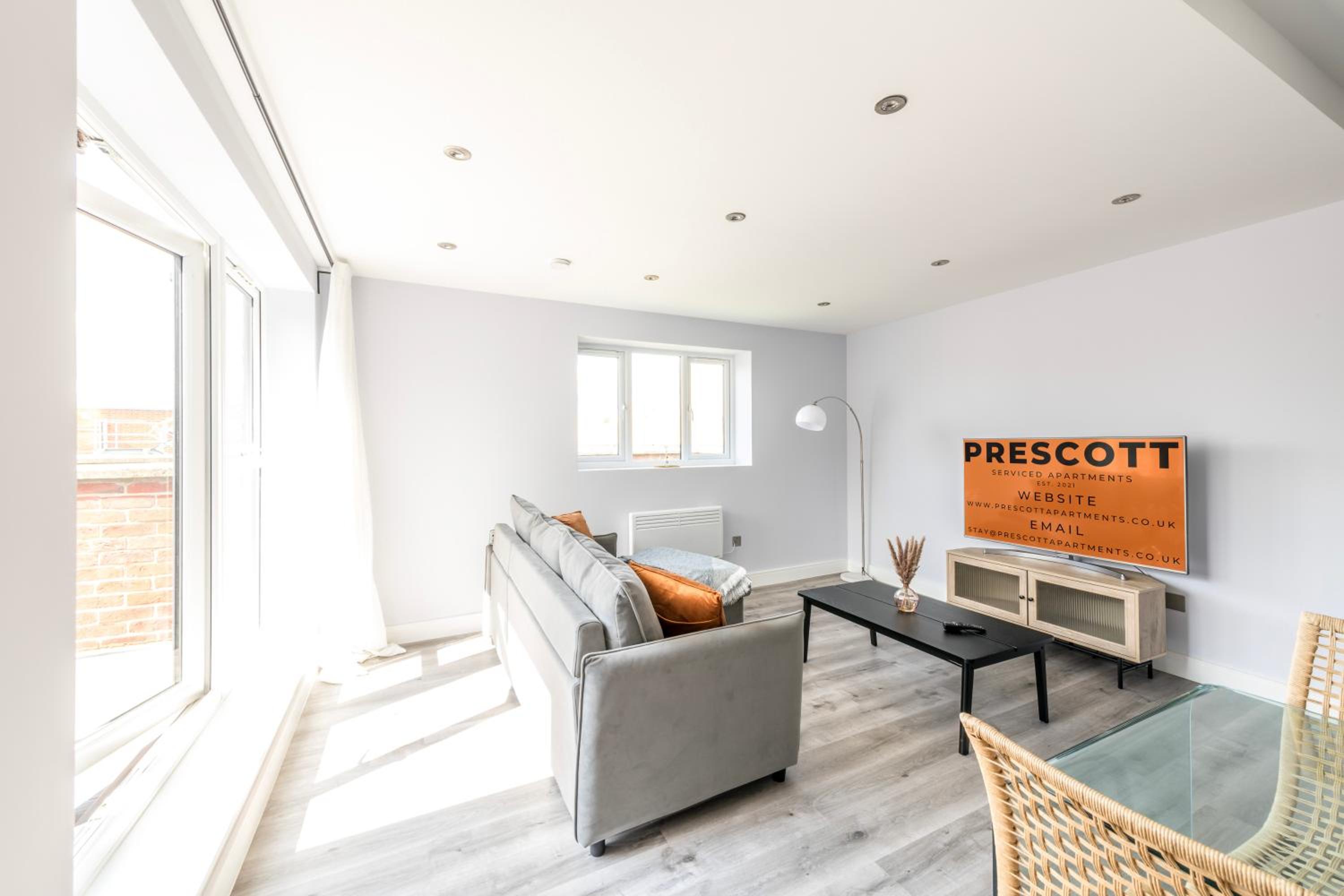 Luxury Pent House Apartment - Central - 6 Guests