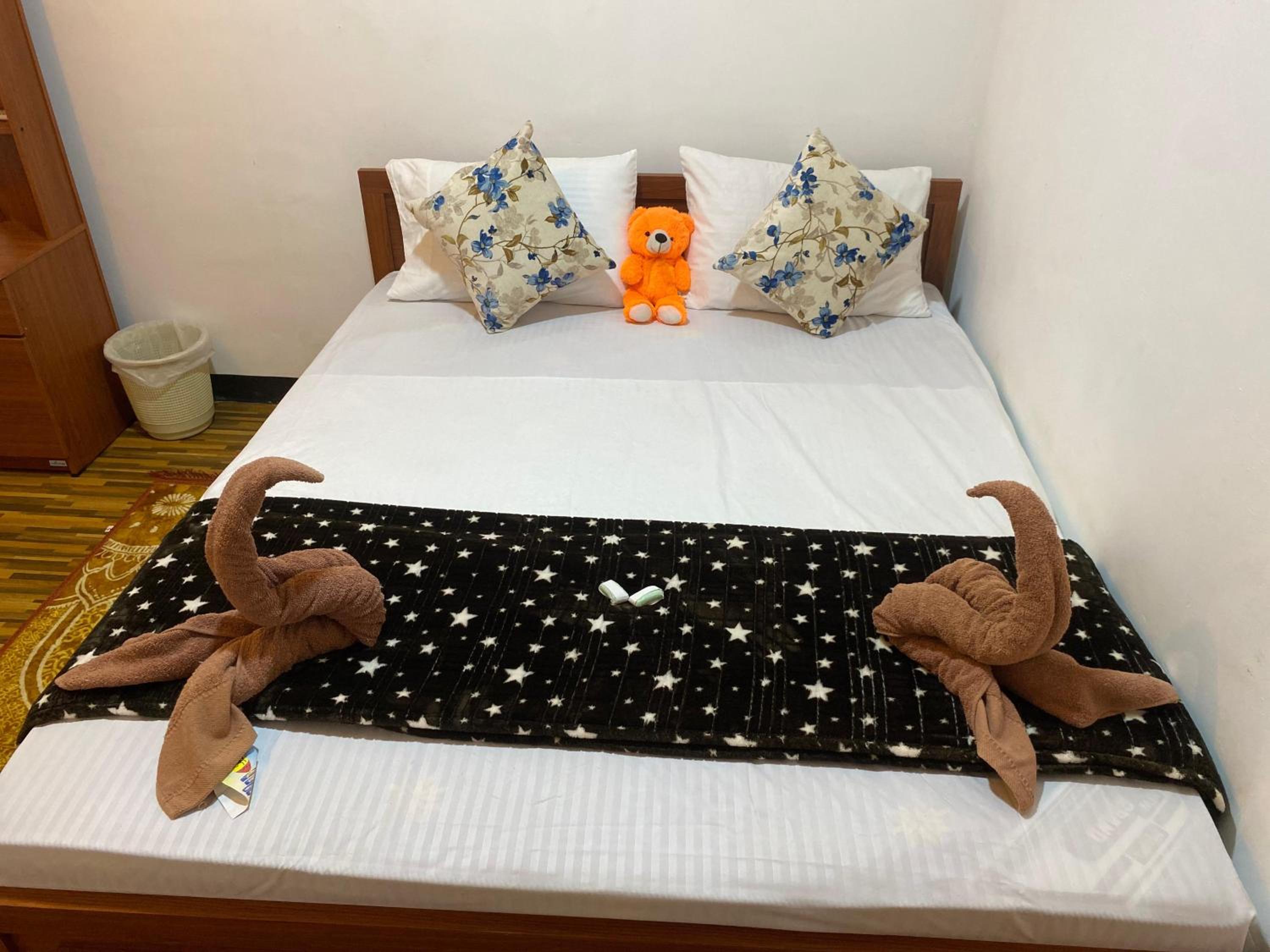 Queen's Mahal Rooms