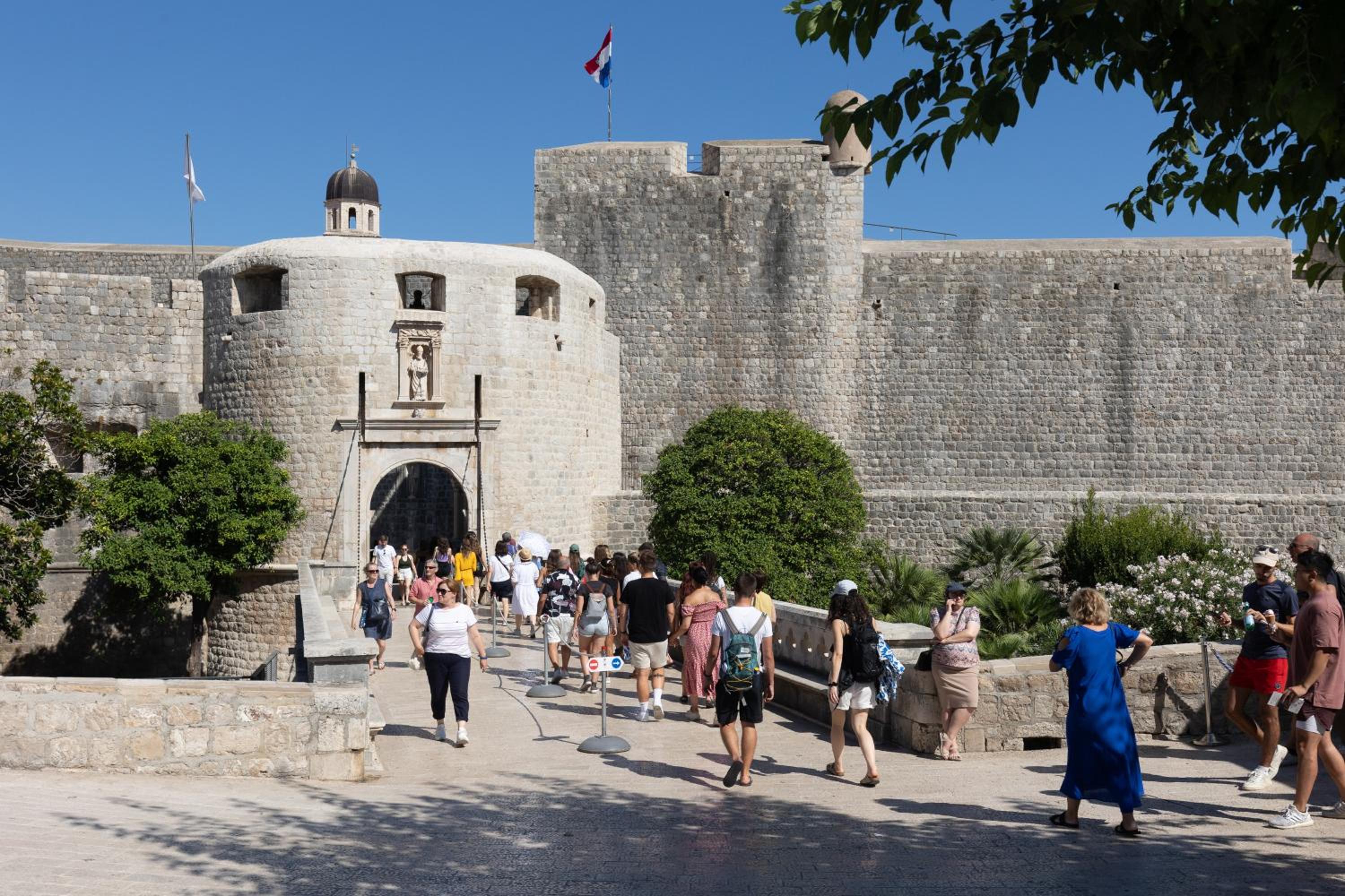 SEISTANCA LUX -Old City Entrance Dubrovnik