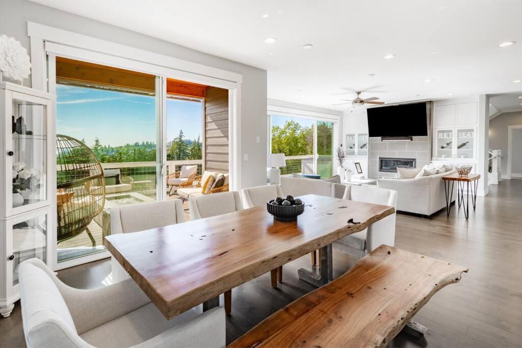 Your Bayview Retreat