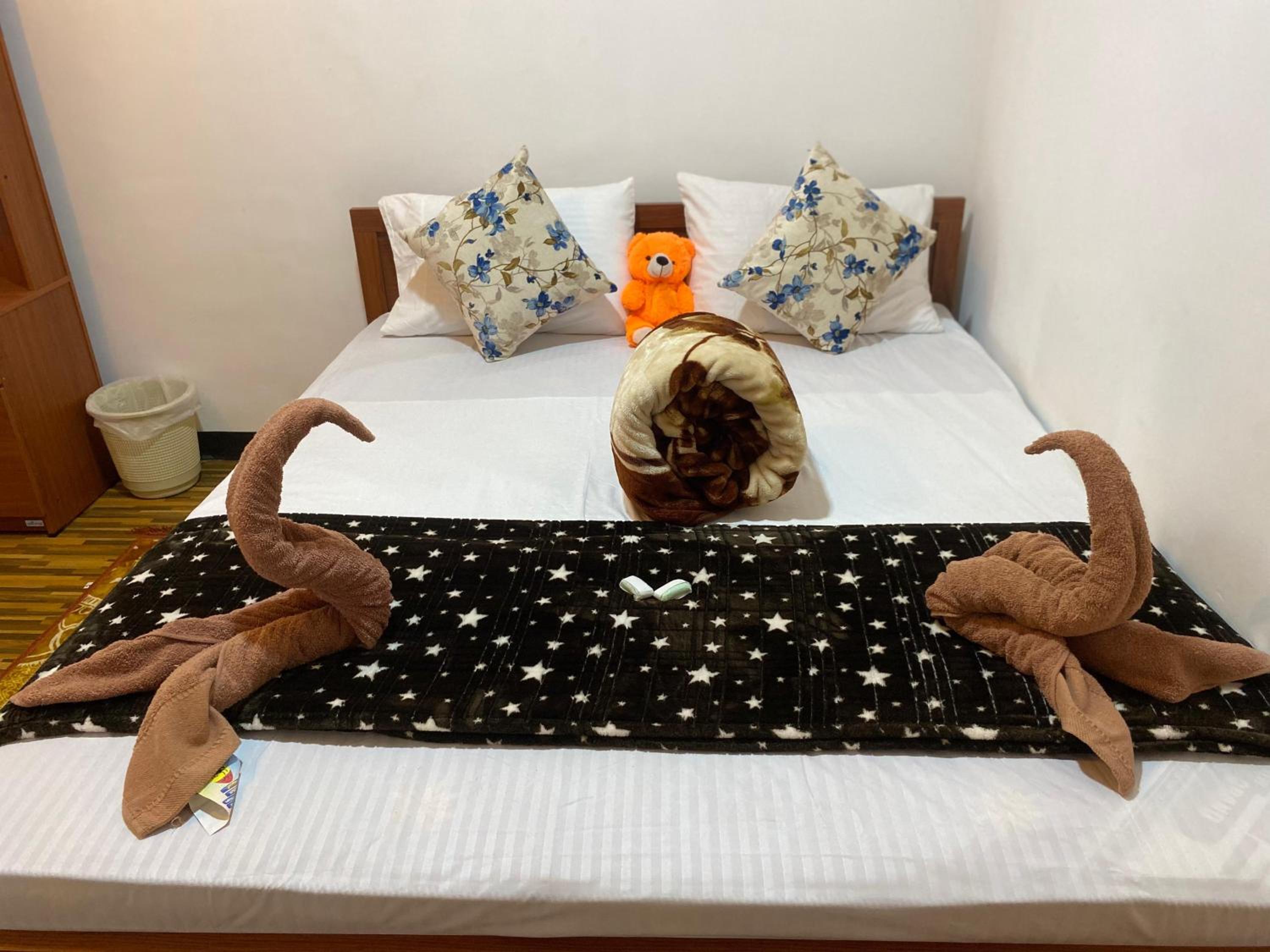 Queen's Mahal Rooms