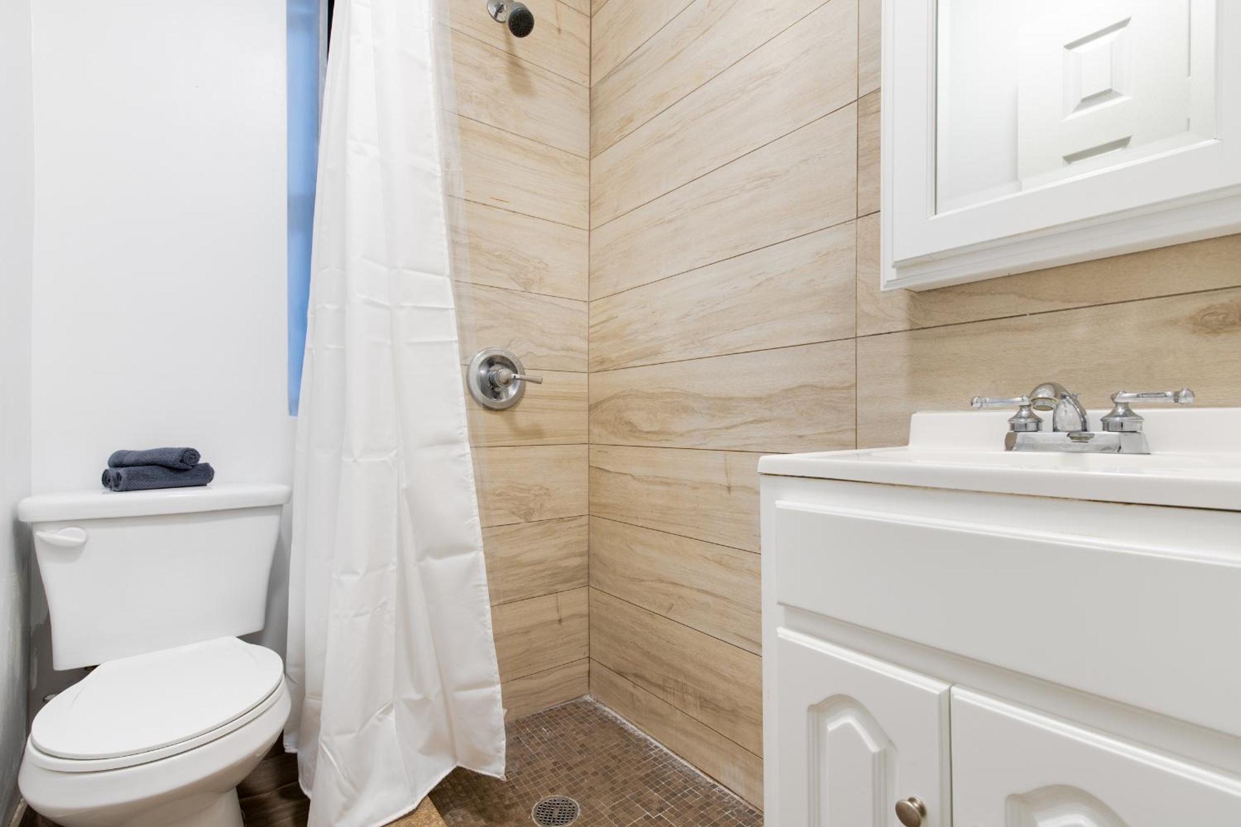 Stylish Private Room in Upper East Side!