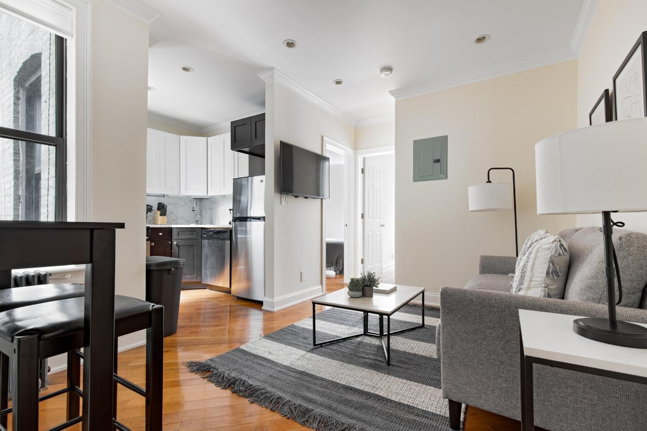 Stylish Private Room in Upper East Side!