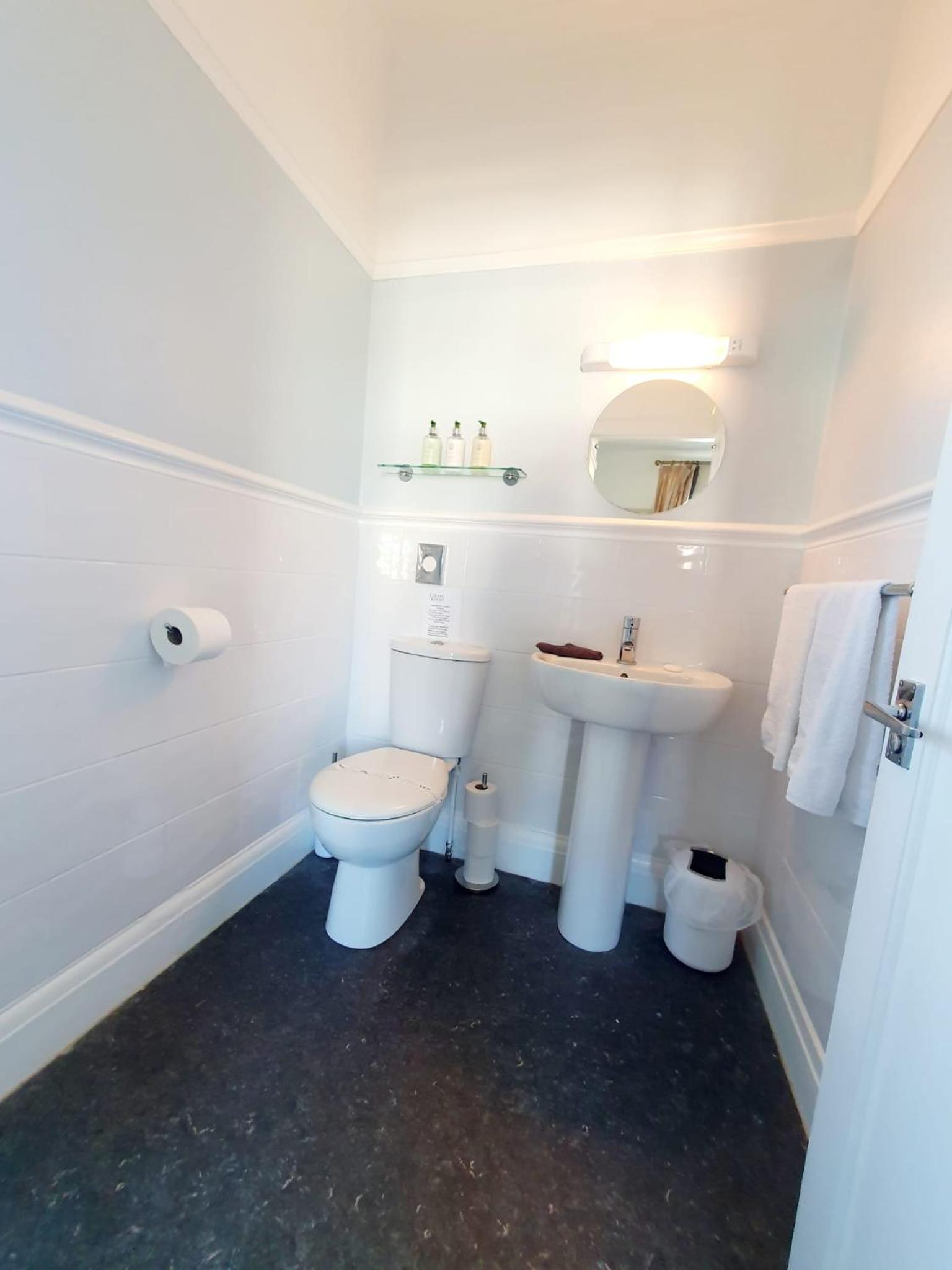 Cleave Court Guest House