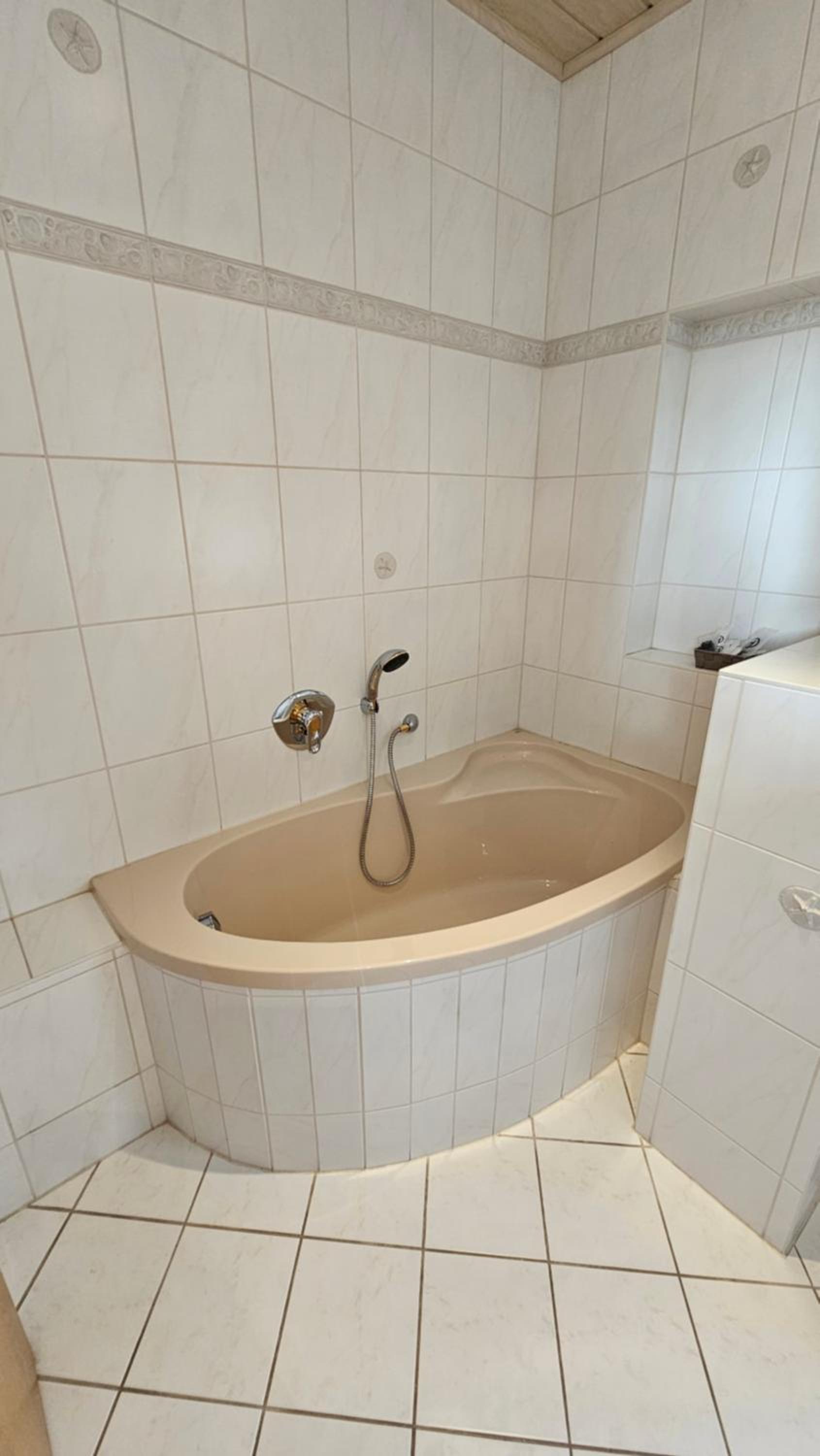Pension Weiße Rose, Parkplatz, Frühstück, Wlan, Zentral