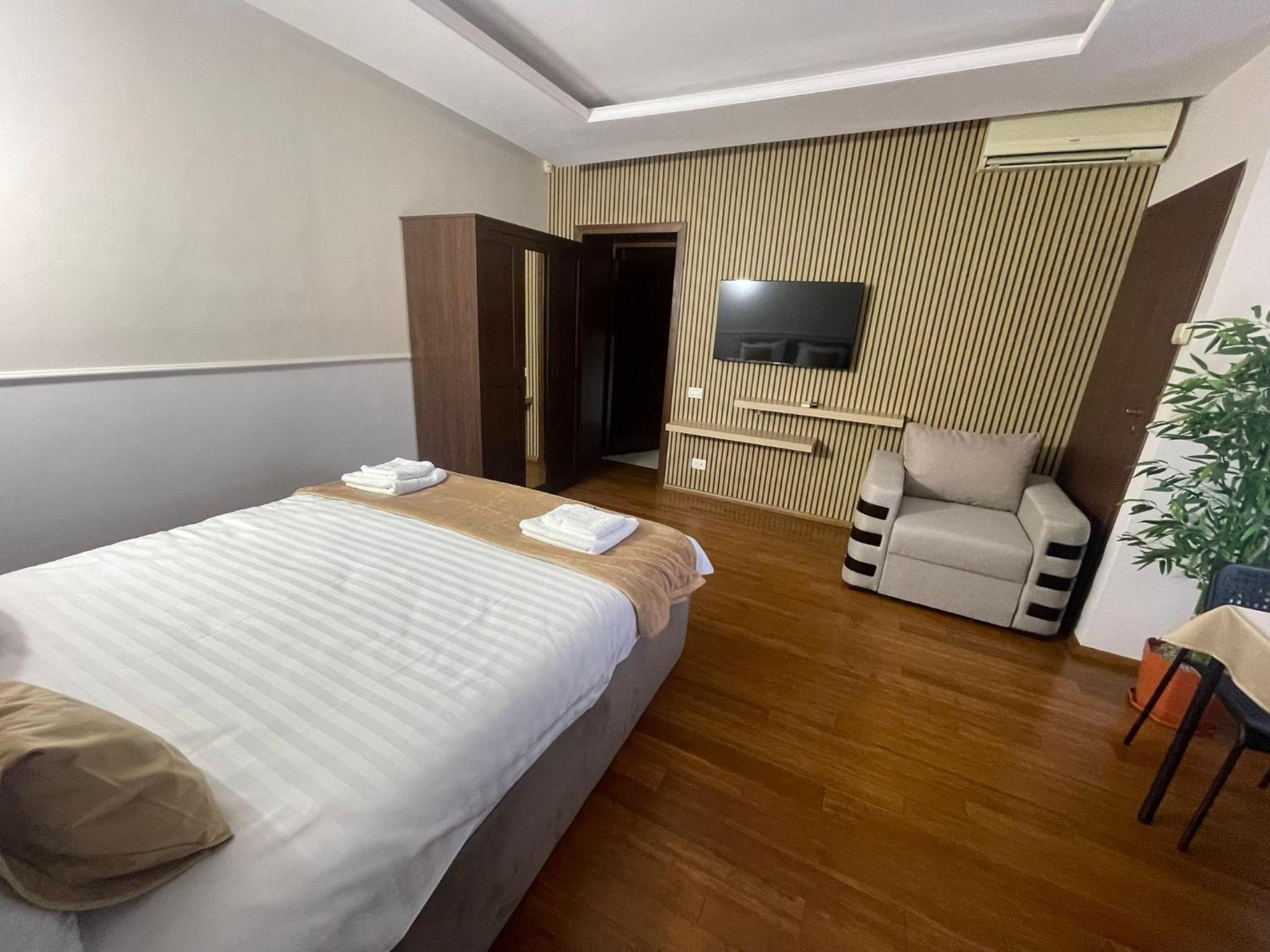 Therme Airport Resort