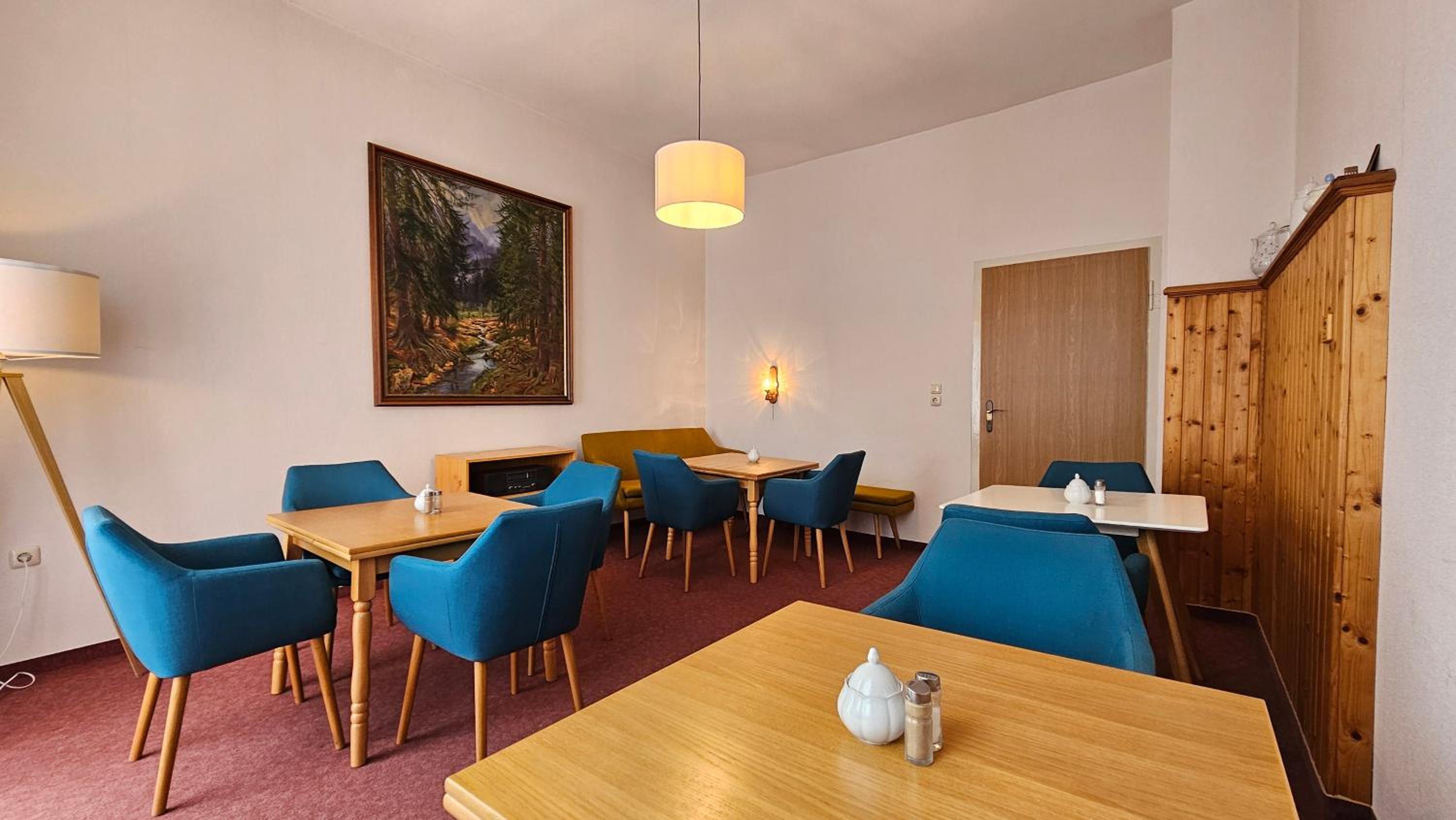 Pension Weiße Rose, Parkplatz, Frühstück, Wlan, Zentral