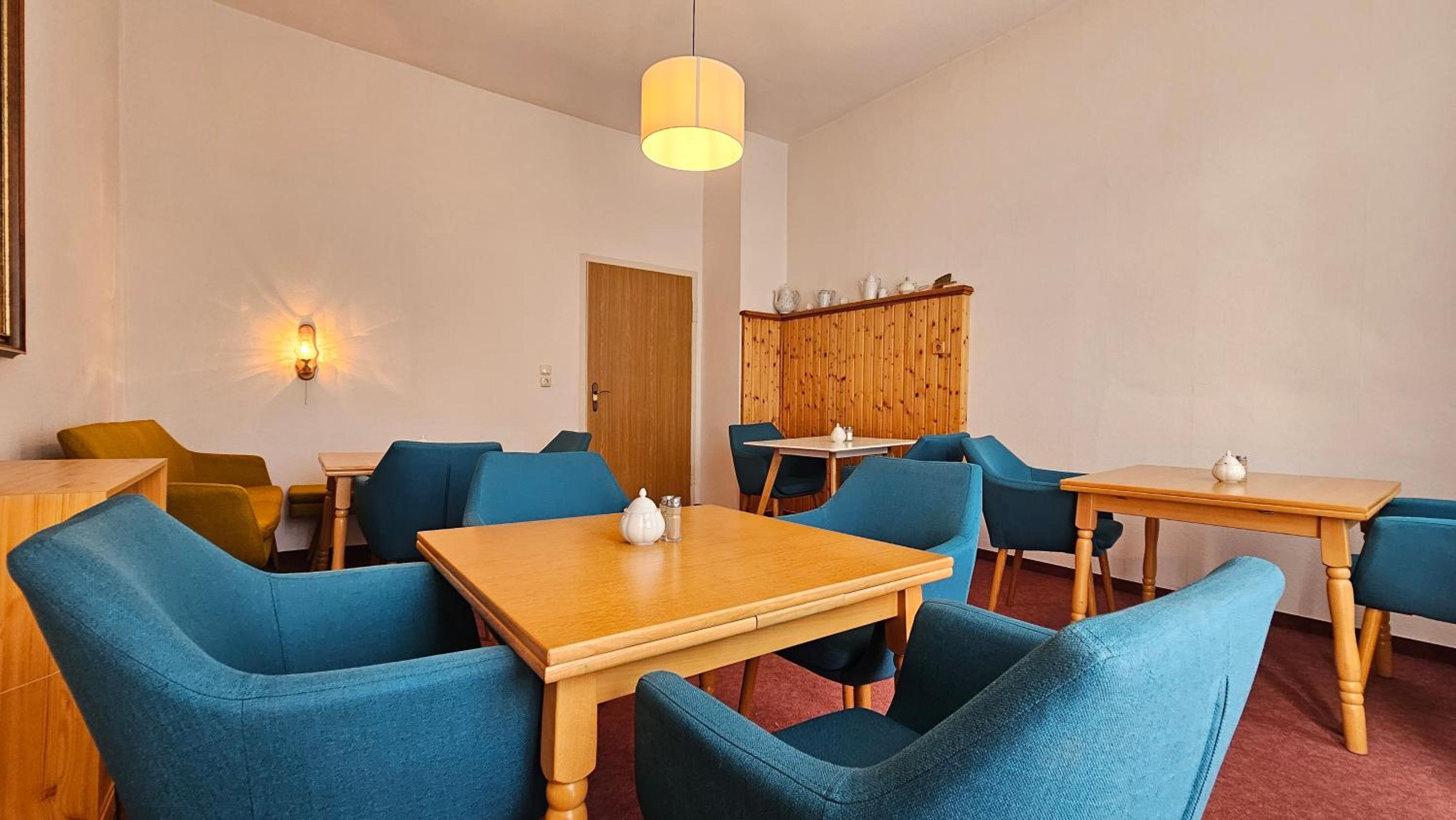 Pension Weiße Rose, Parkplatz, Frühstück, Wlan, Zentral