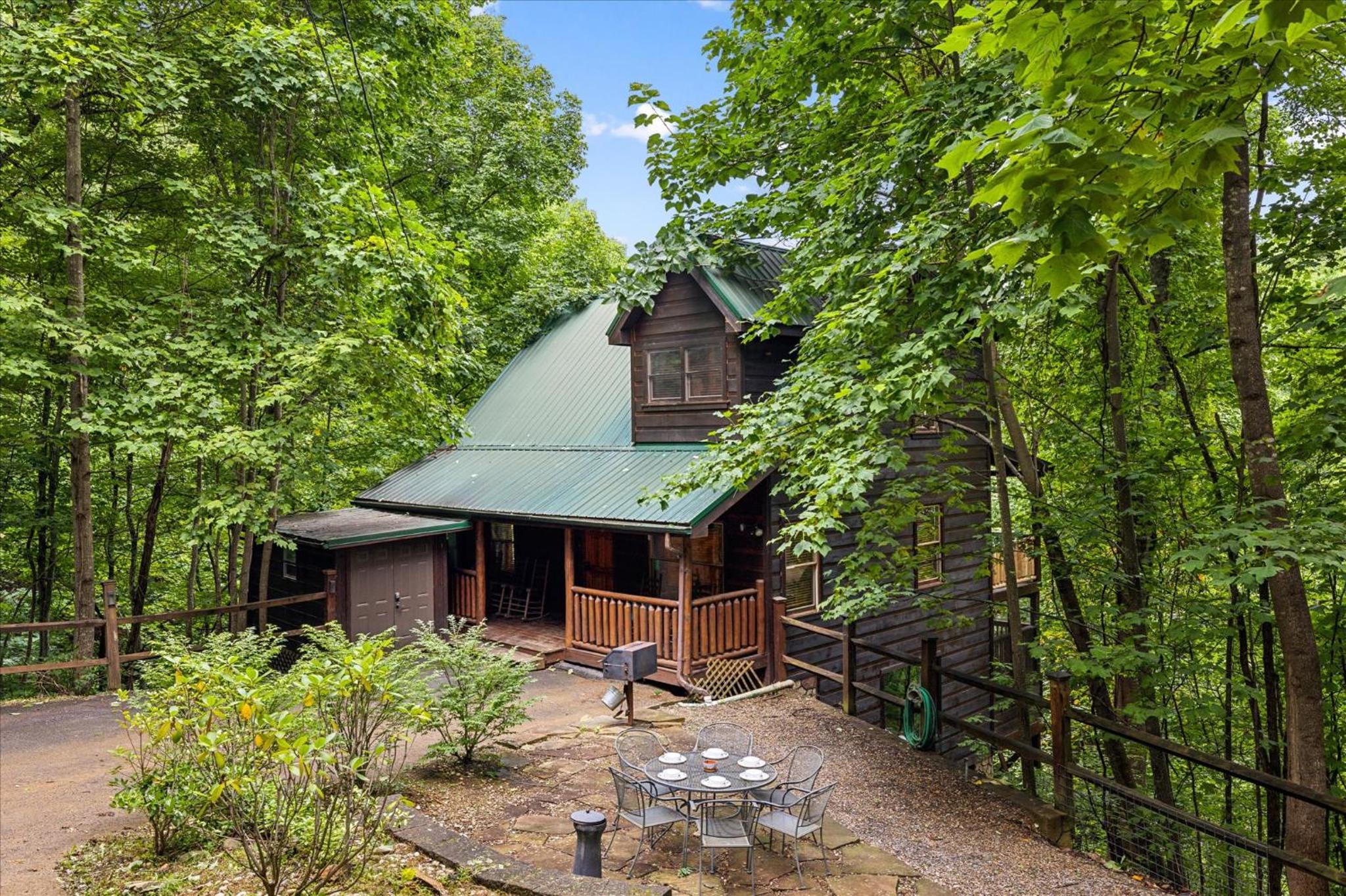 Hotel Brave Eagle Cabin