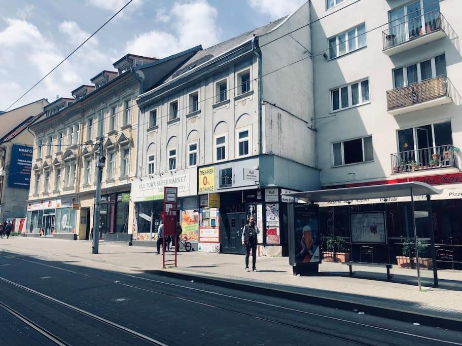 Bratislava center - blue apartment view 4