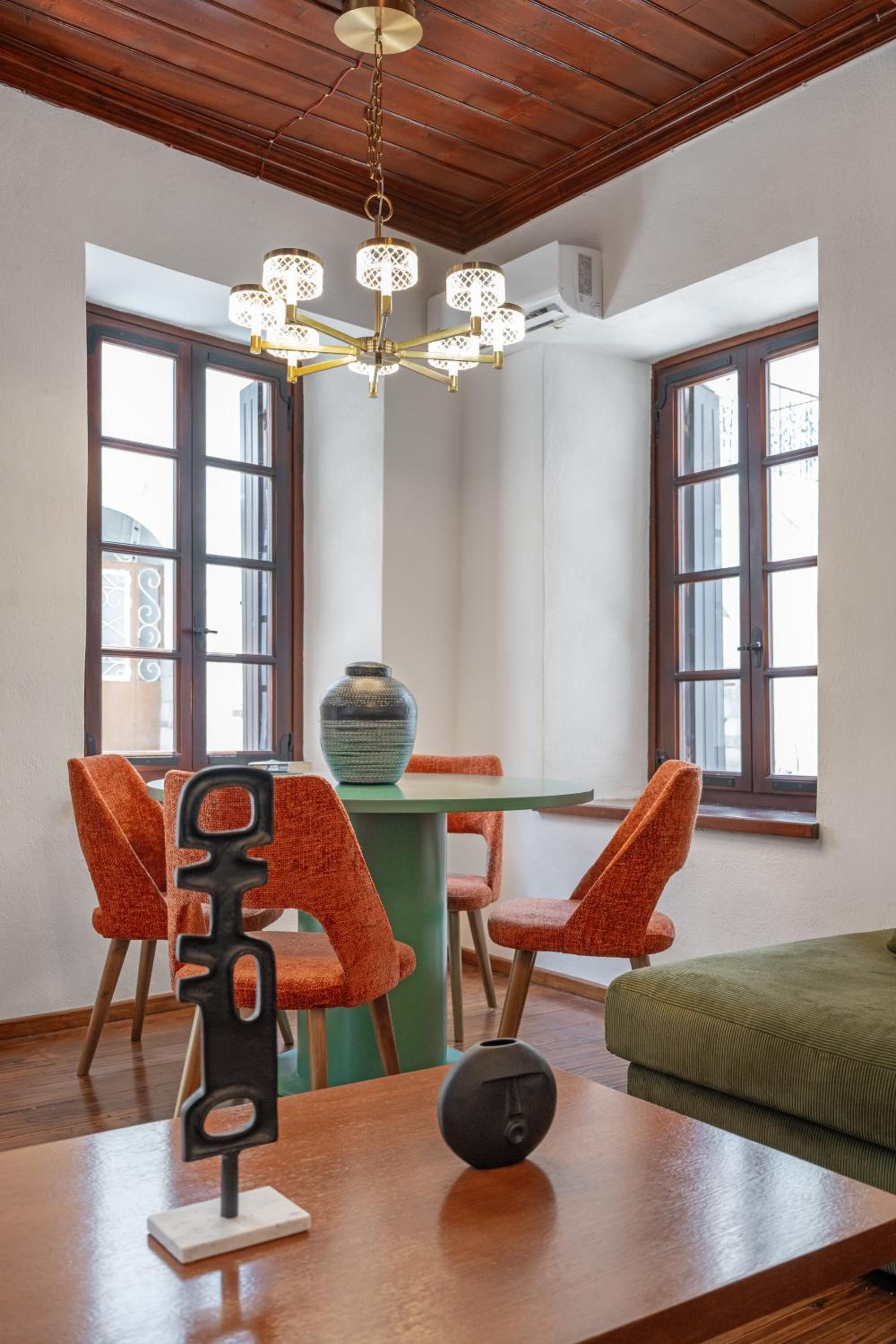 Telegraphus Boutique Home