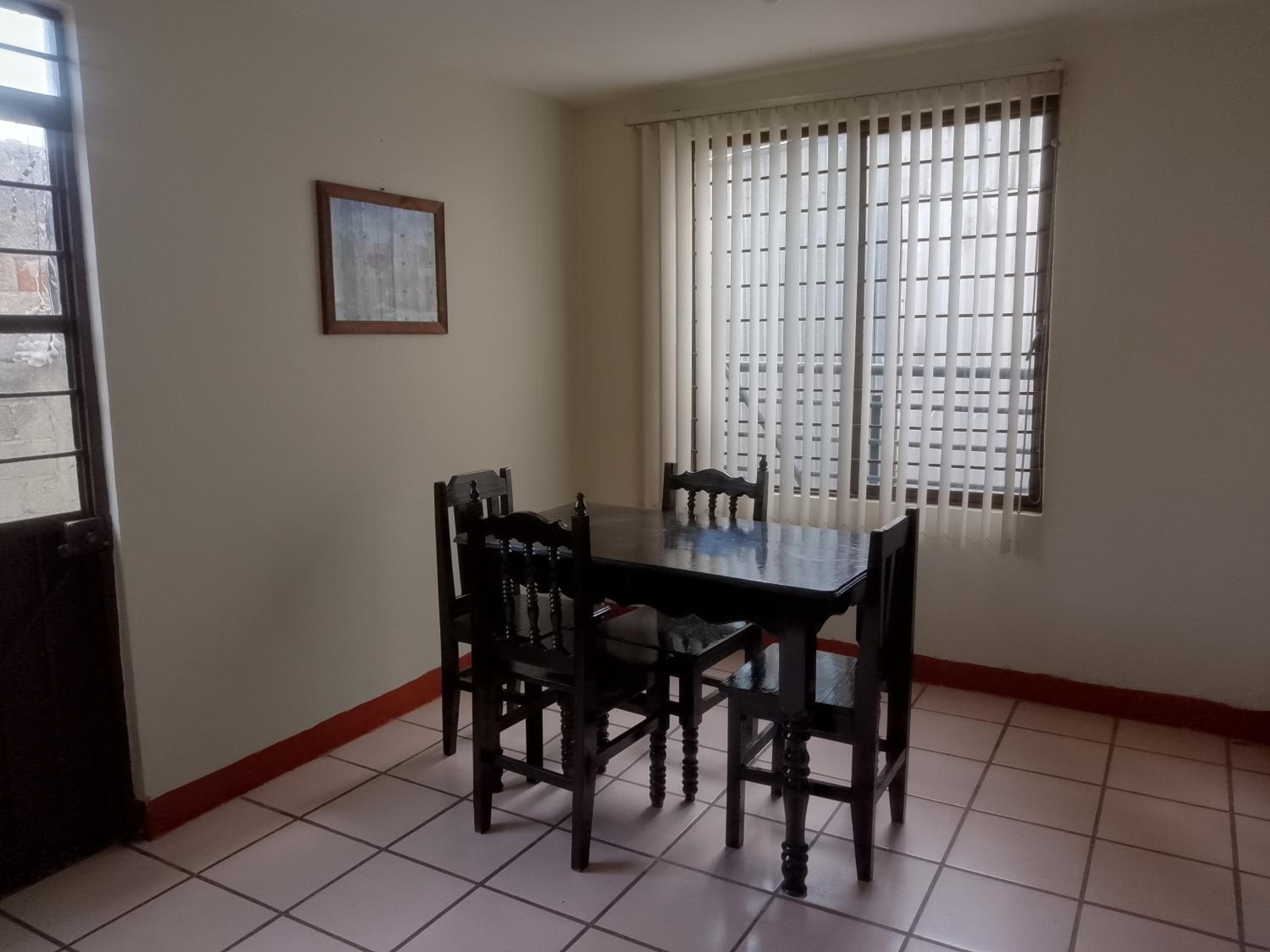 Departamentos L o l a