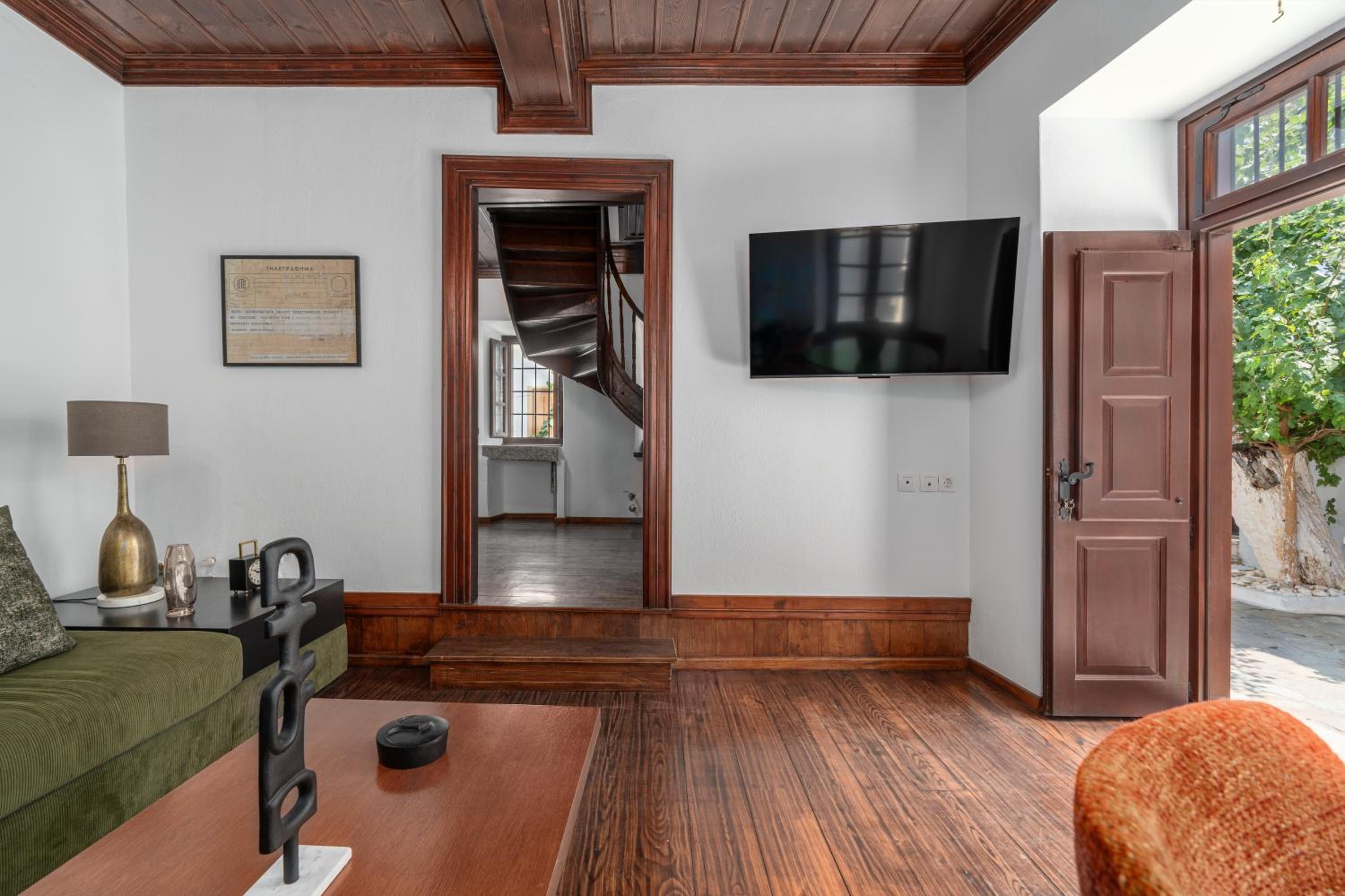 Telegraphus Boutique Home
