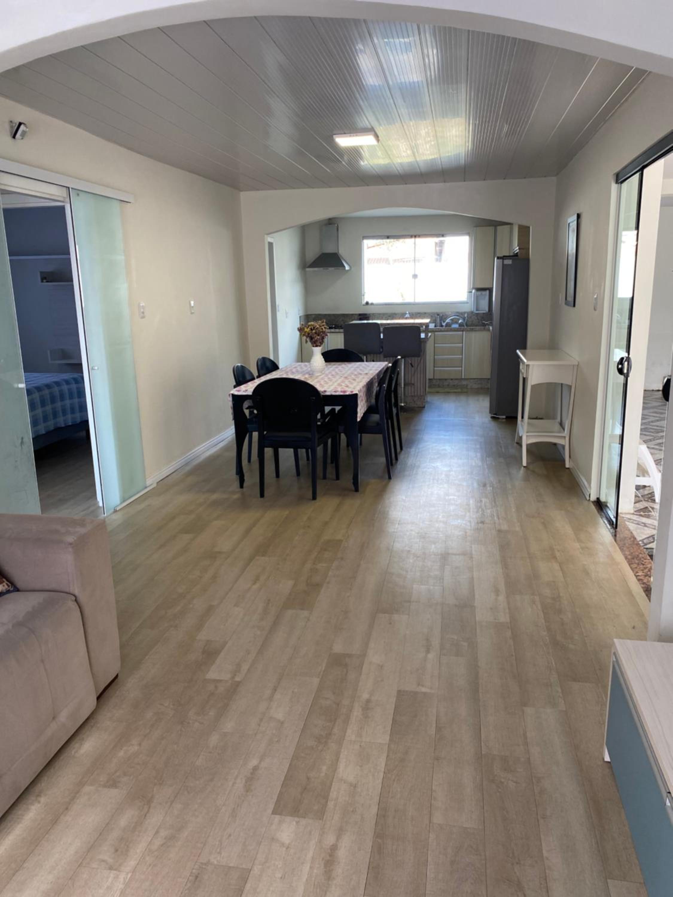 Casa 3 quartos 8min centro
