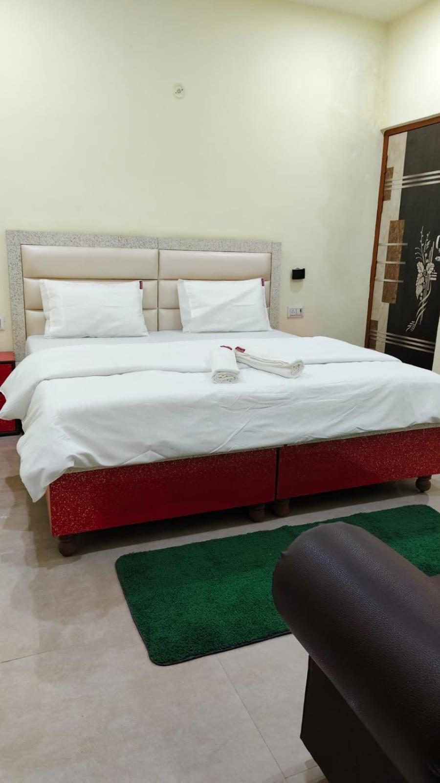 Sunrise Homestay Agra Near Taj Mahal
