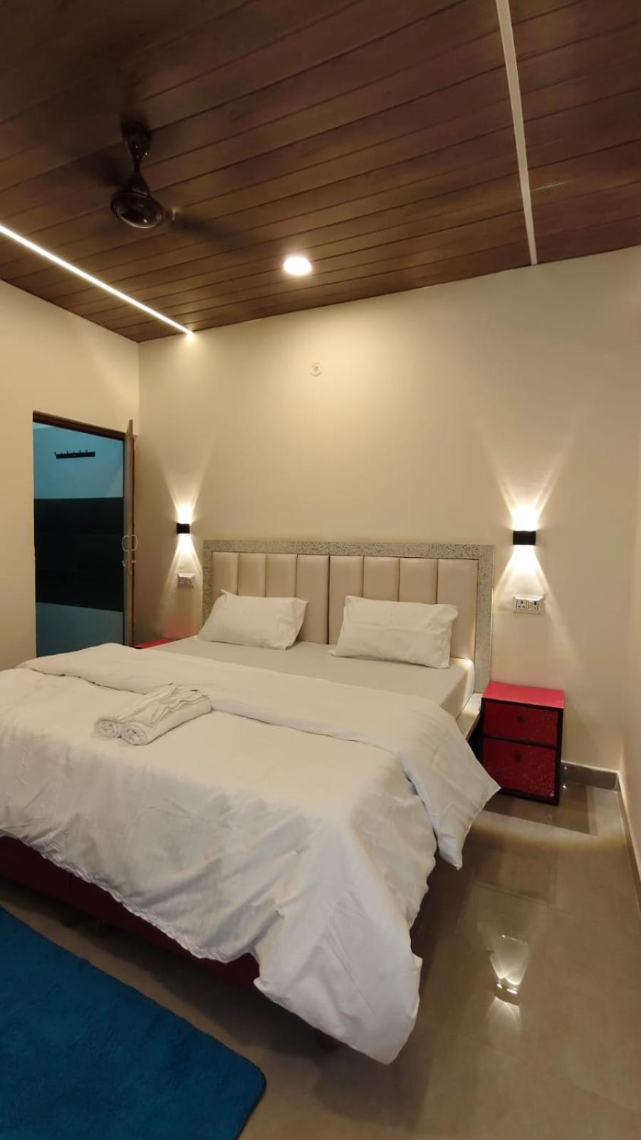Sunrise Homestay Agra Near Taj Mahal