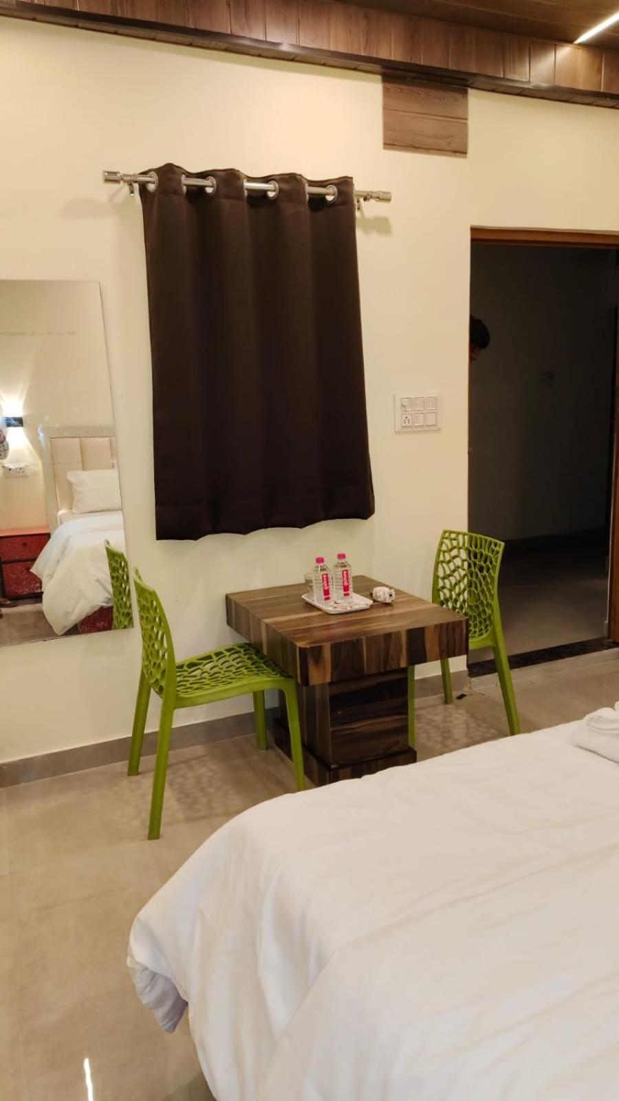Sunrise Homestay Agra Near Taj Mahal
