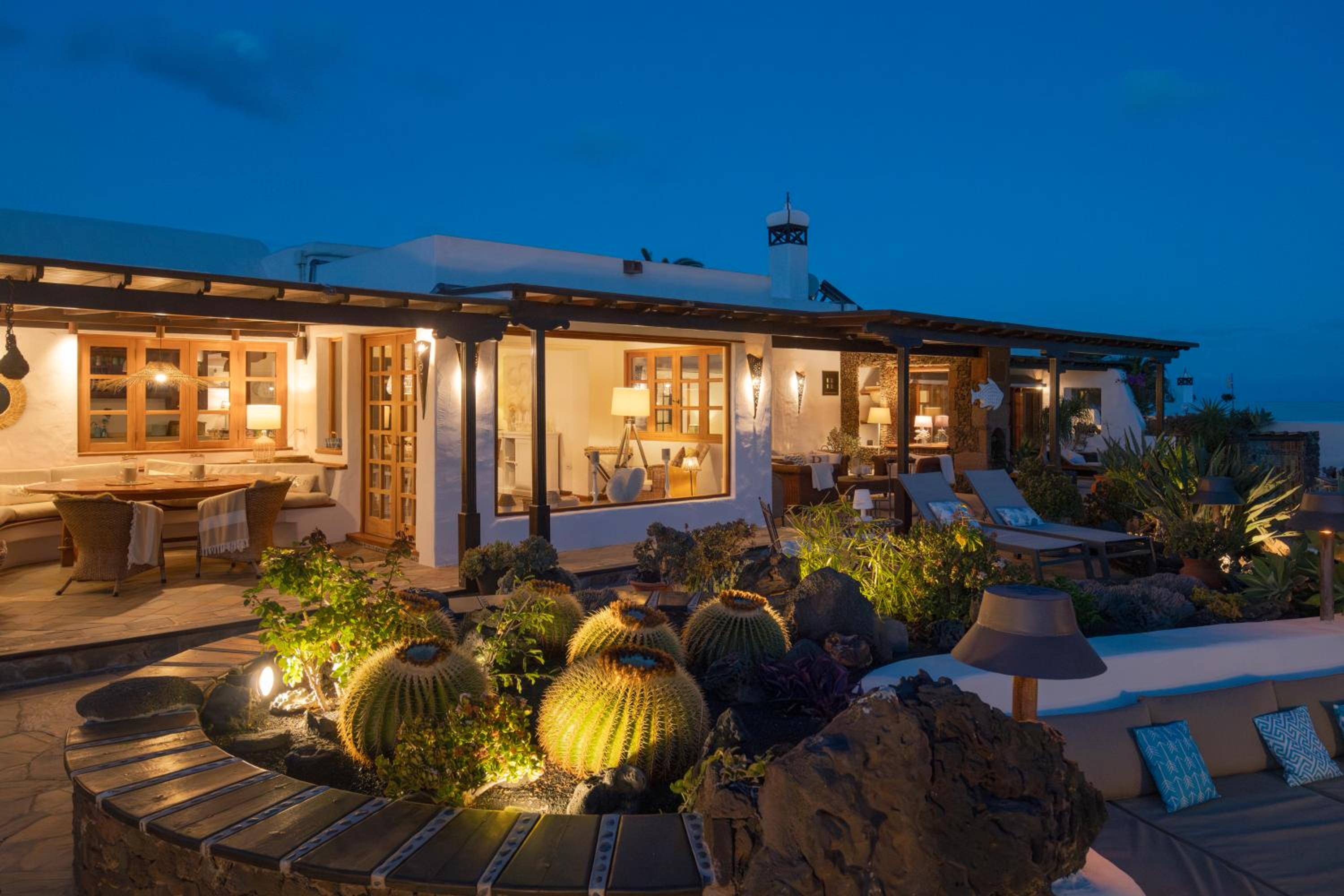 Lanzahost Luxury Finca Paraiso