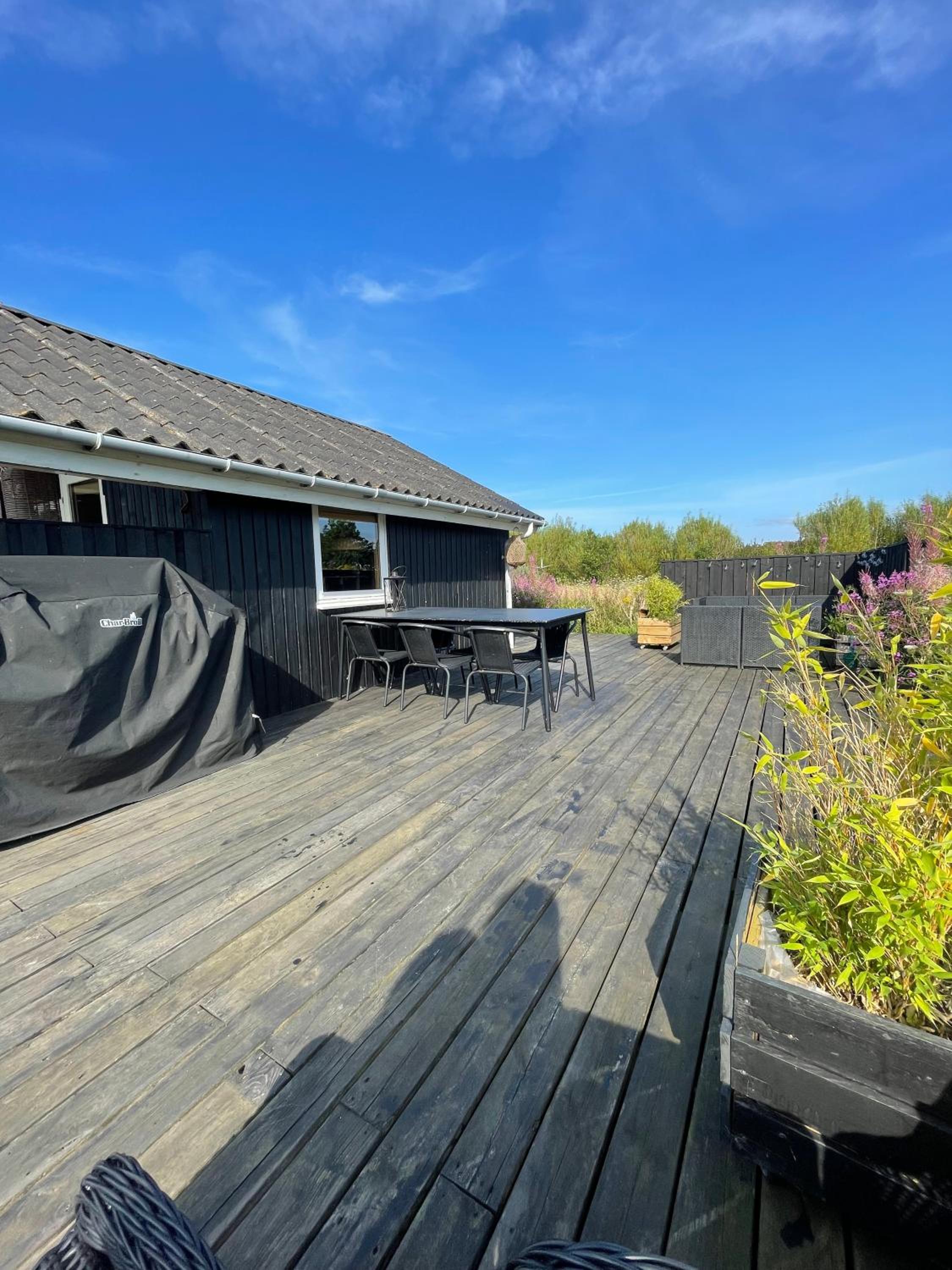 Exclusive Cottage close to Tornby Beach