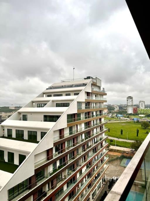 Luxury Studio Suite 10 mins from Kotoka Airport Accra view 5