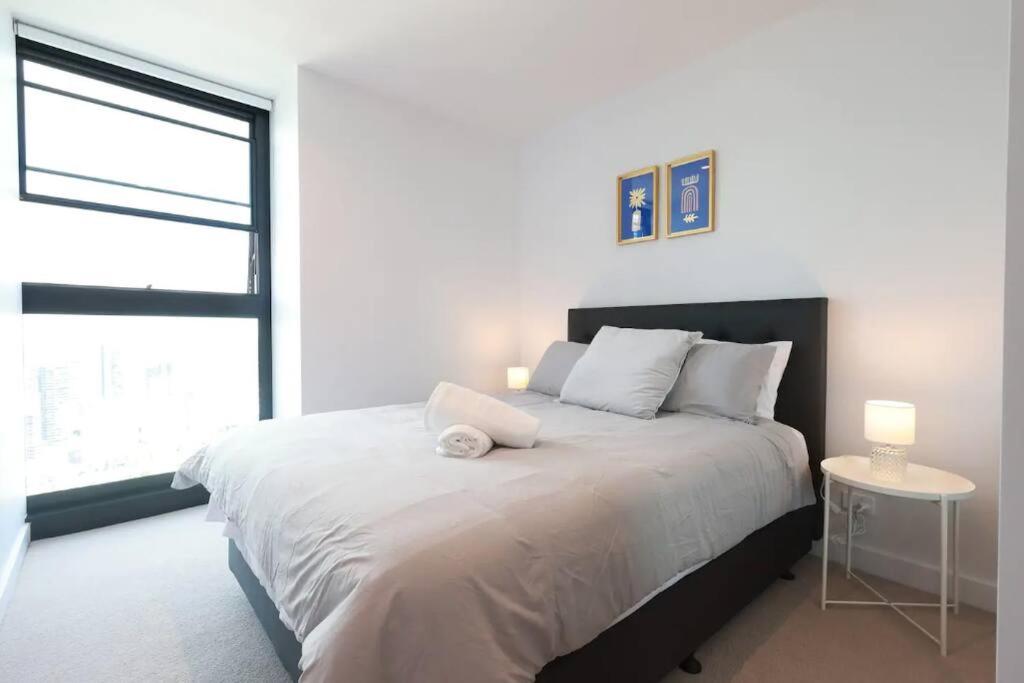 44D Stunning Ocean view 3Bedroom Abnb Apartment with Free parking