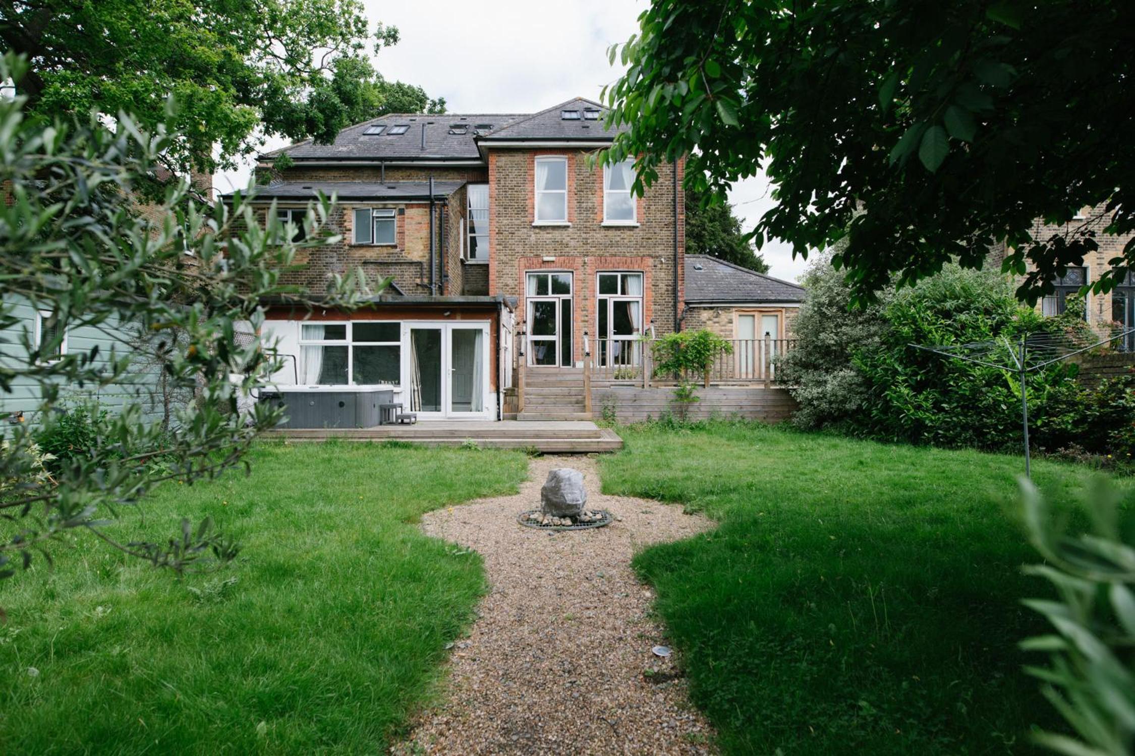 Photo 48