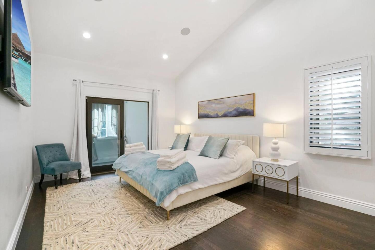 Luxury Home In The Peaceful Bel-Air Neighborhood