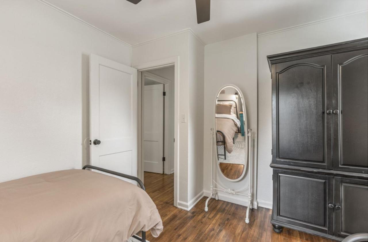 ModernNest-KS Bed| Fire Pit• Near TU•Expo•Downtown view 5